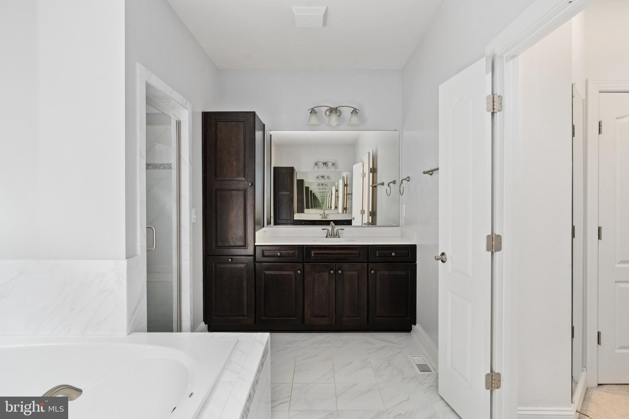 OAKLEY FARMS - Residential