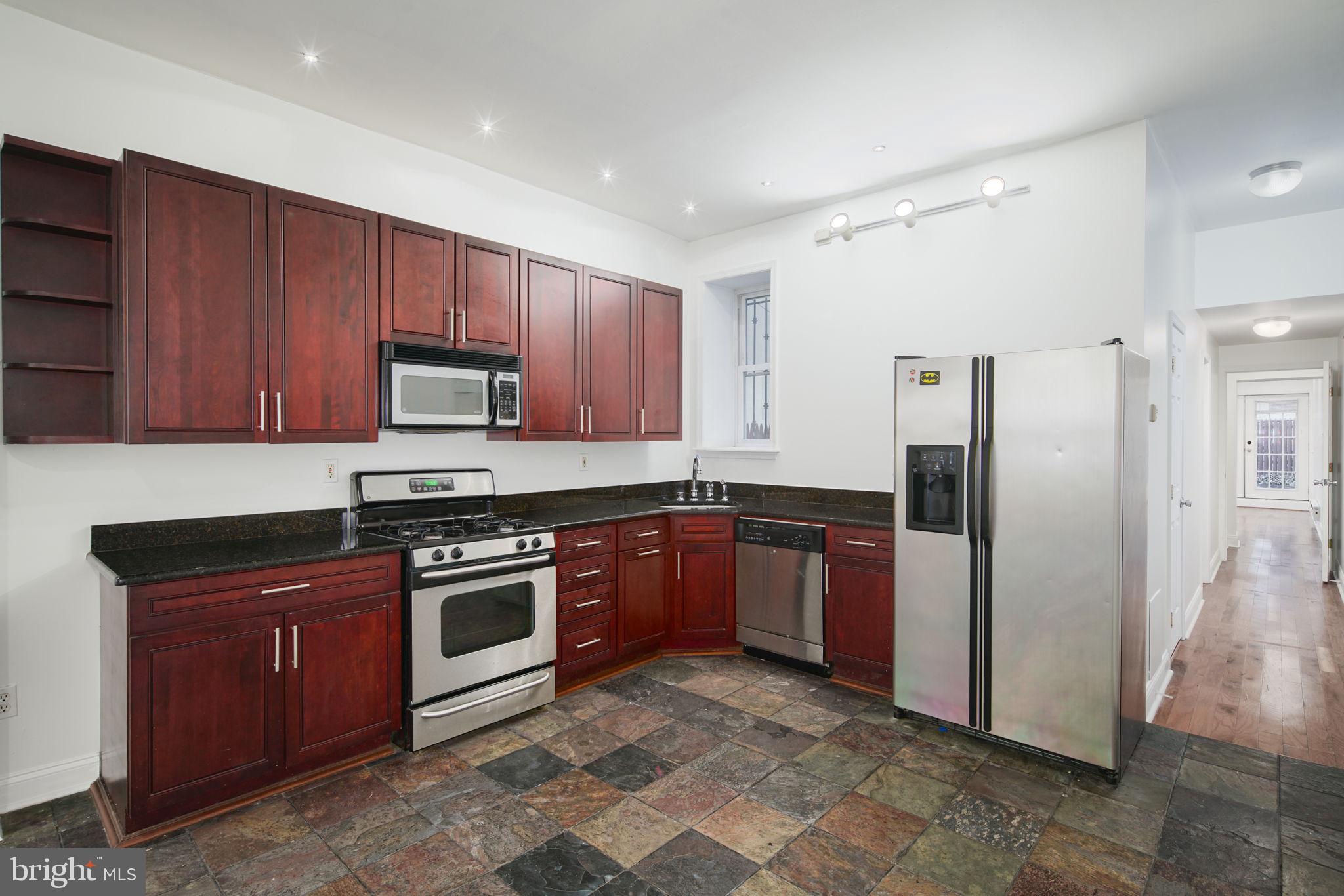 OLDE KENSINGTON - Residential