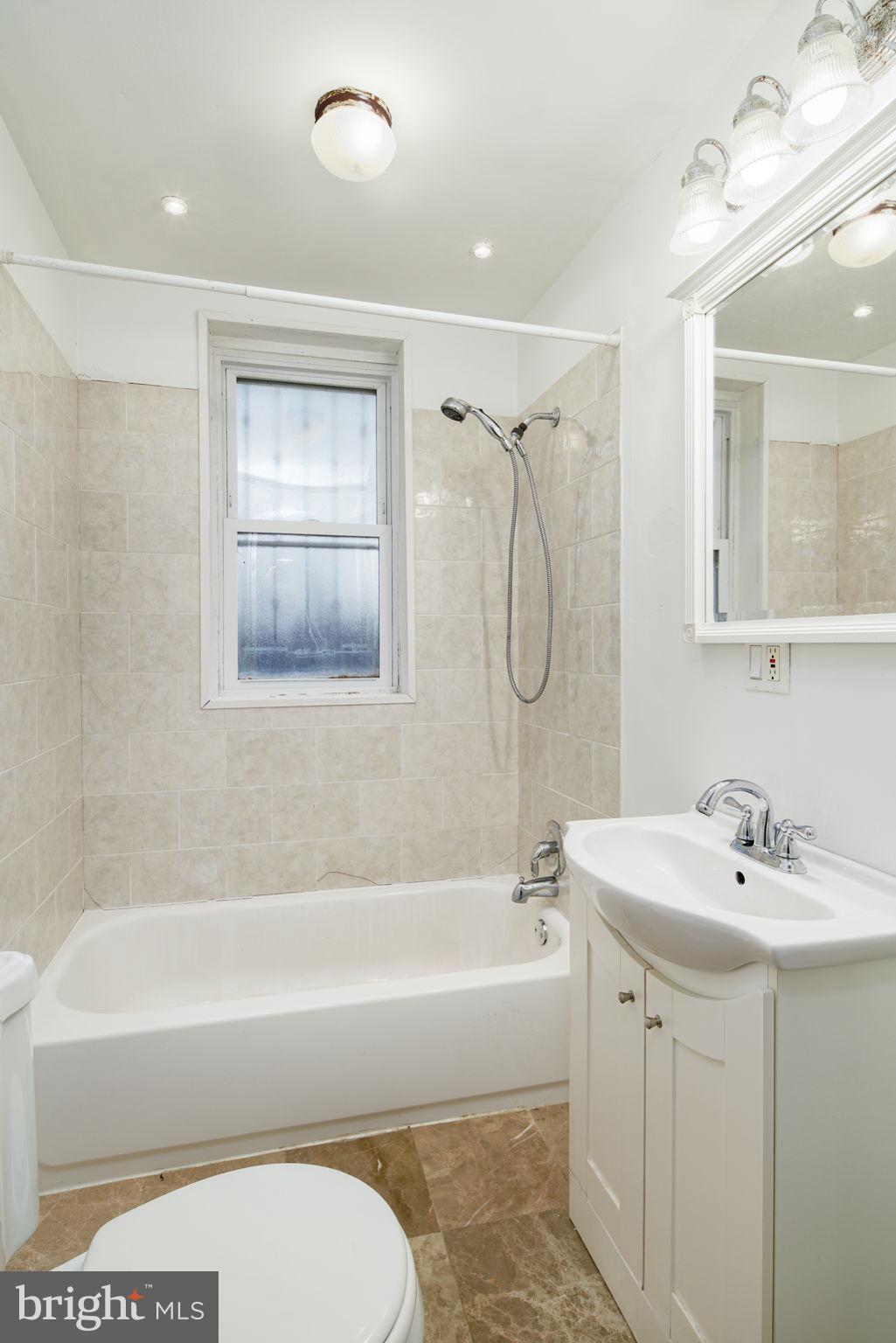 OLDE KENSINGTON - Residential