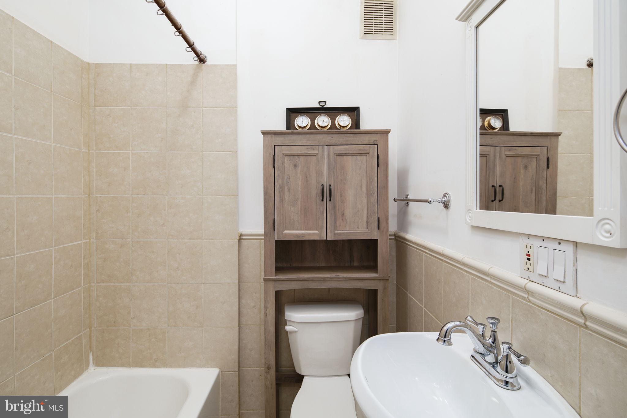 OLDE KENSINGTON - Residential