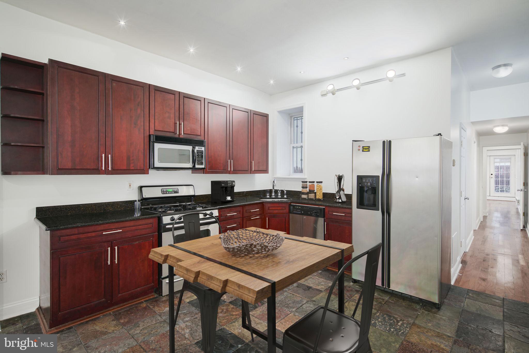 OLDE KENSINGTON - Residential