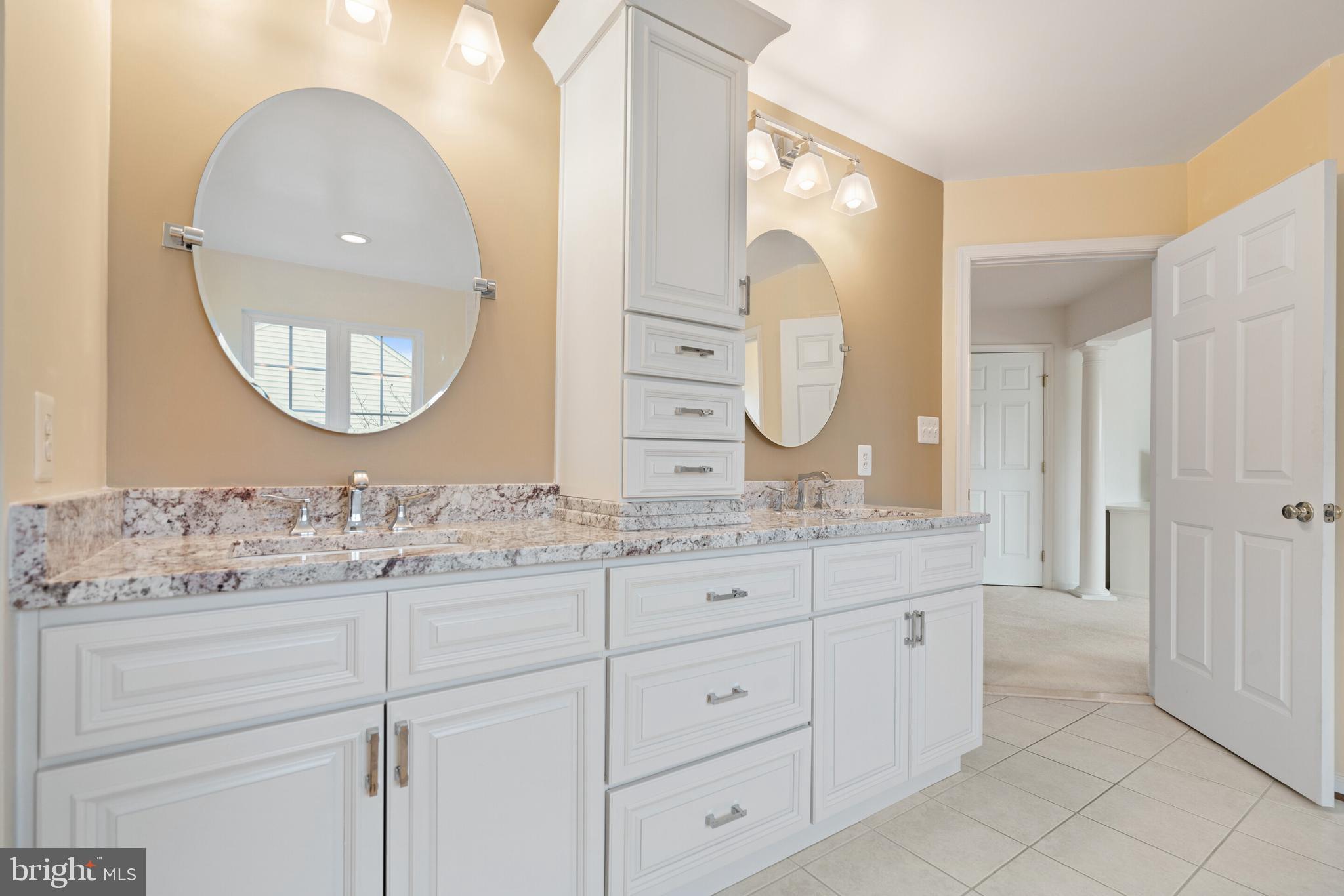 OAK VALLEY - Residential