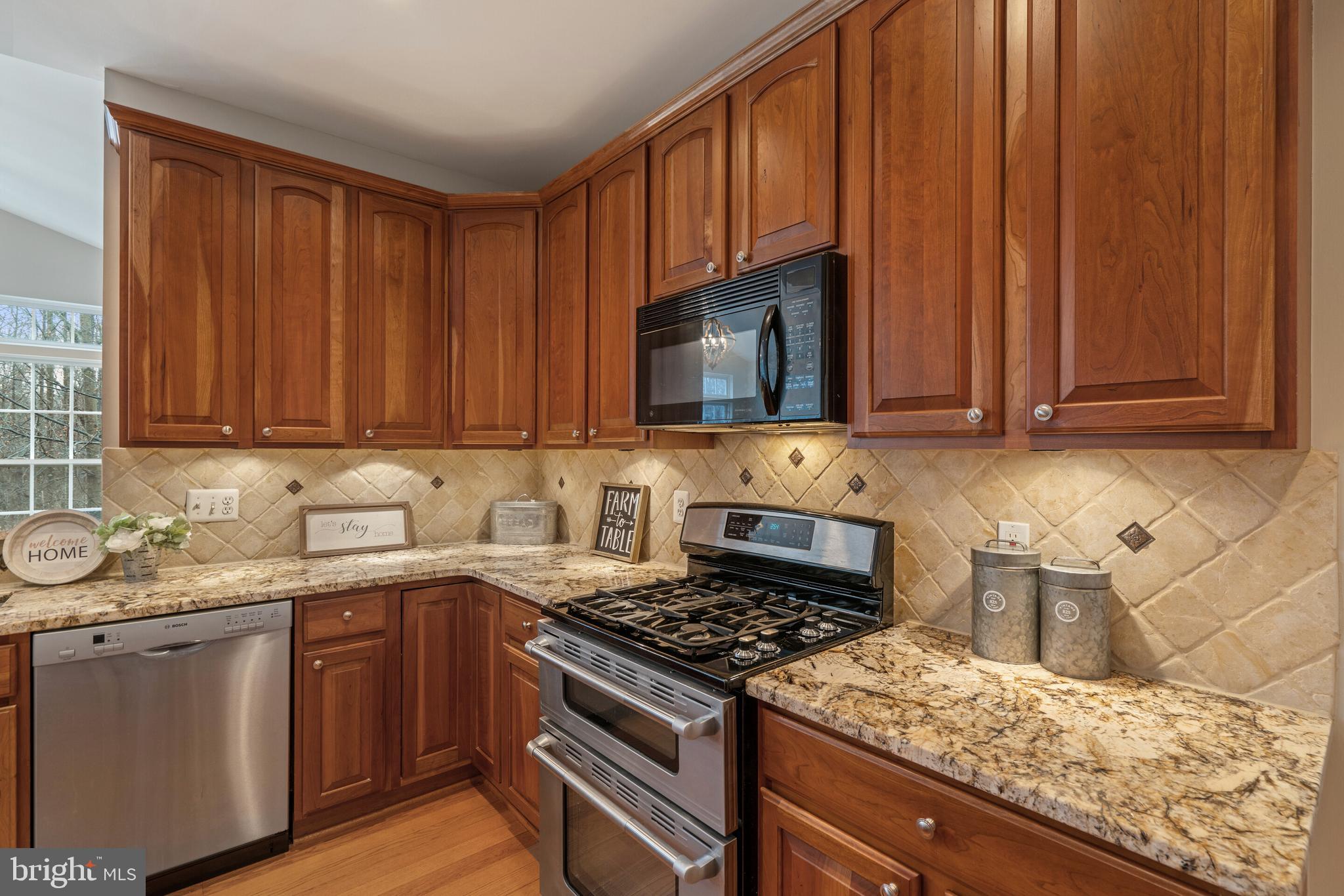 OAK VALLEY - Residential