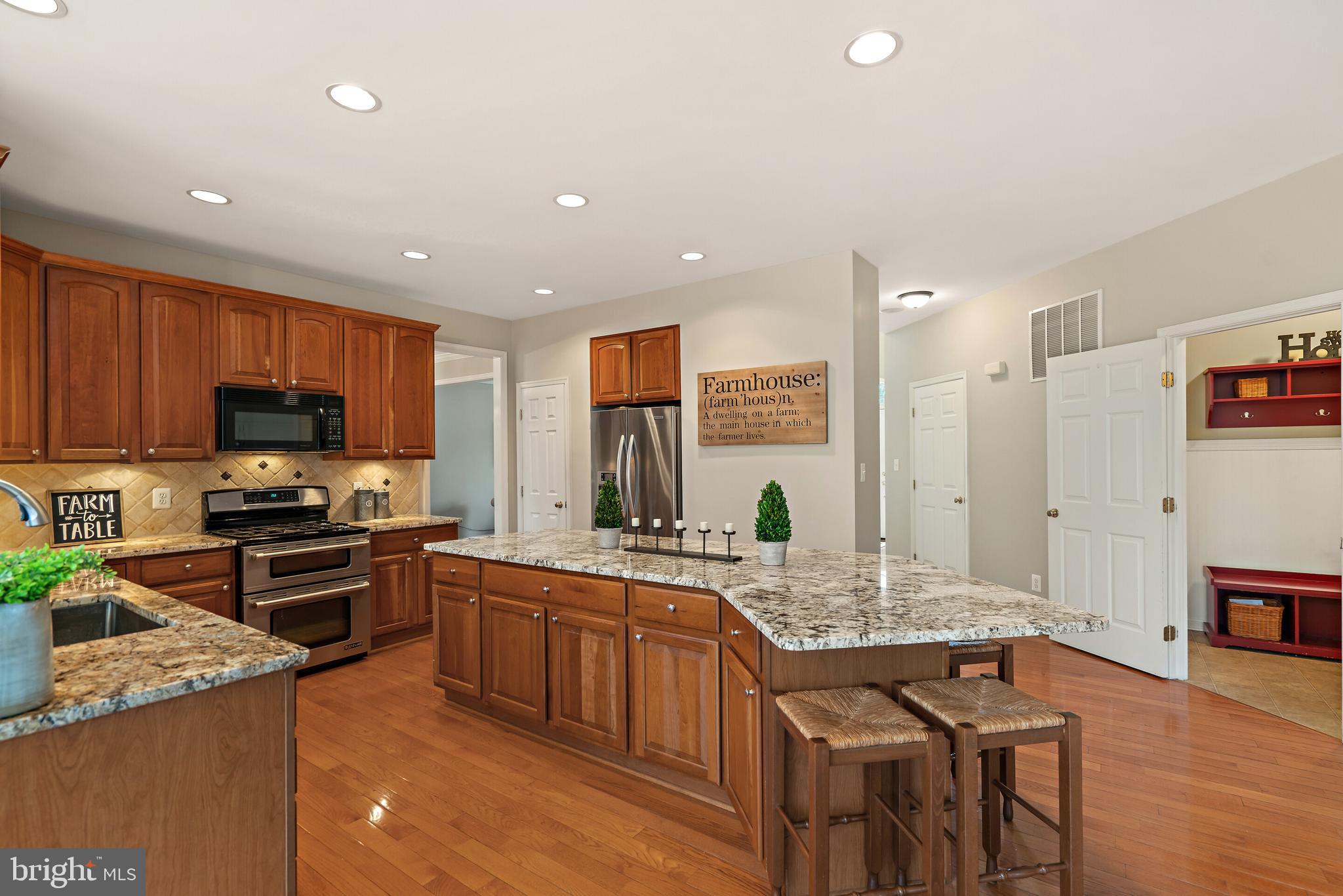 OAK VALLEY - Residential