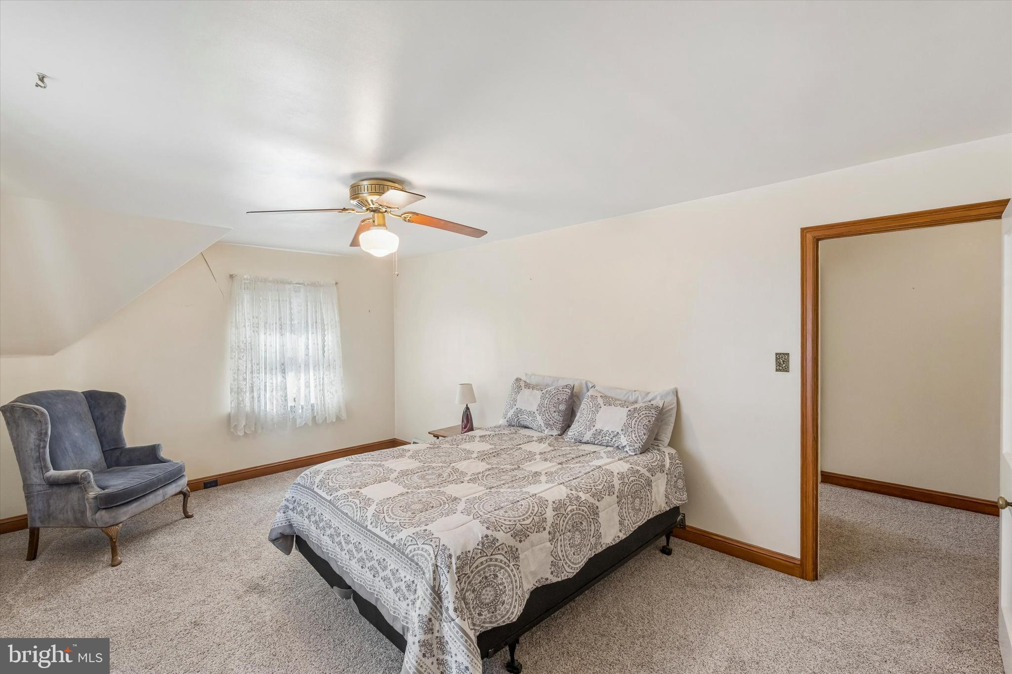 ROXBOROUGH - Residential