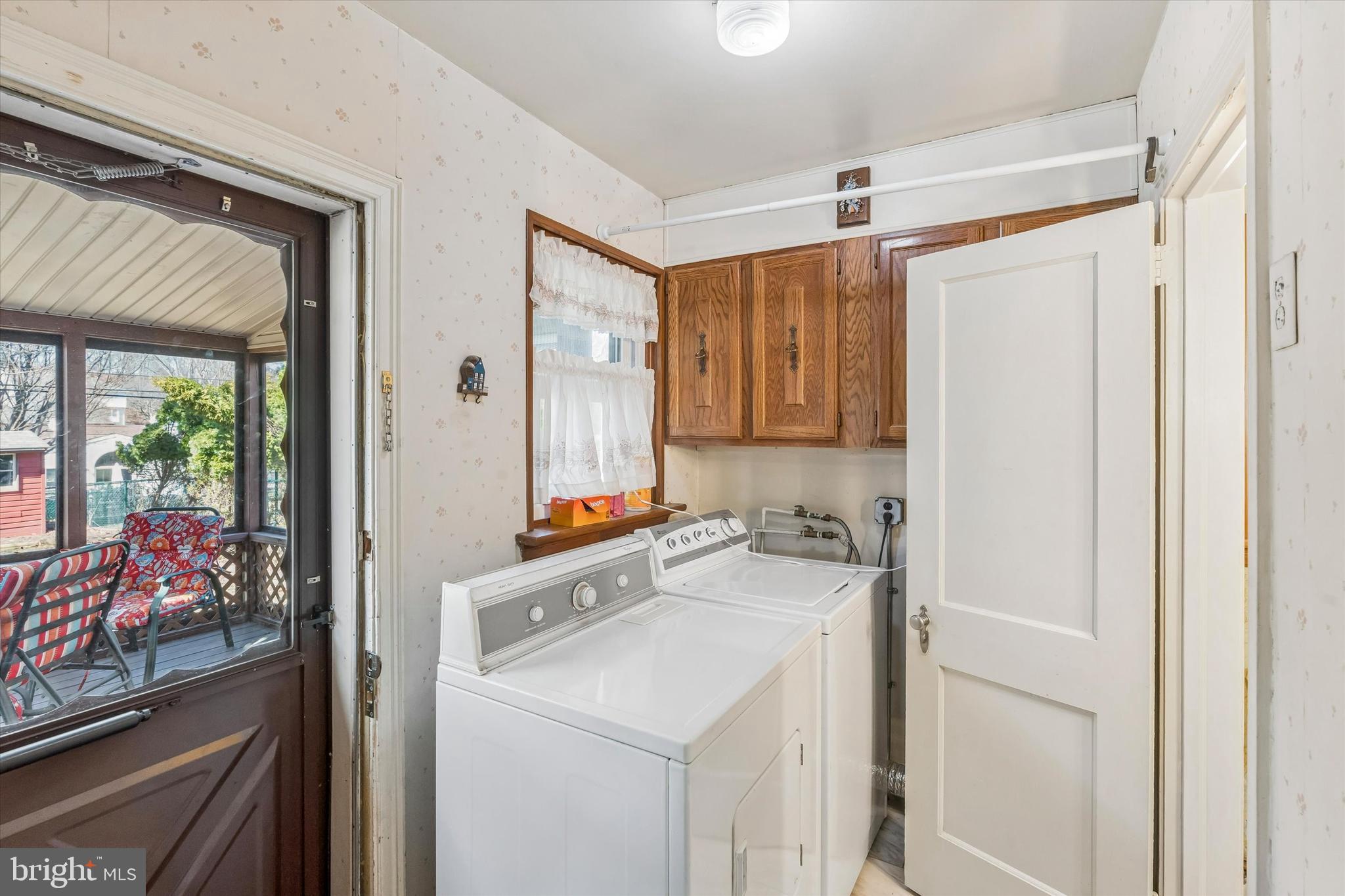 ROXBOROUGH - Residential