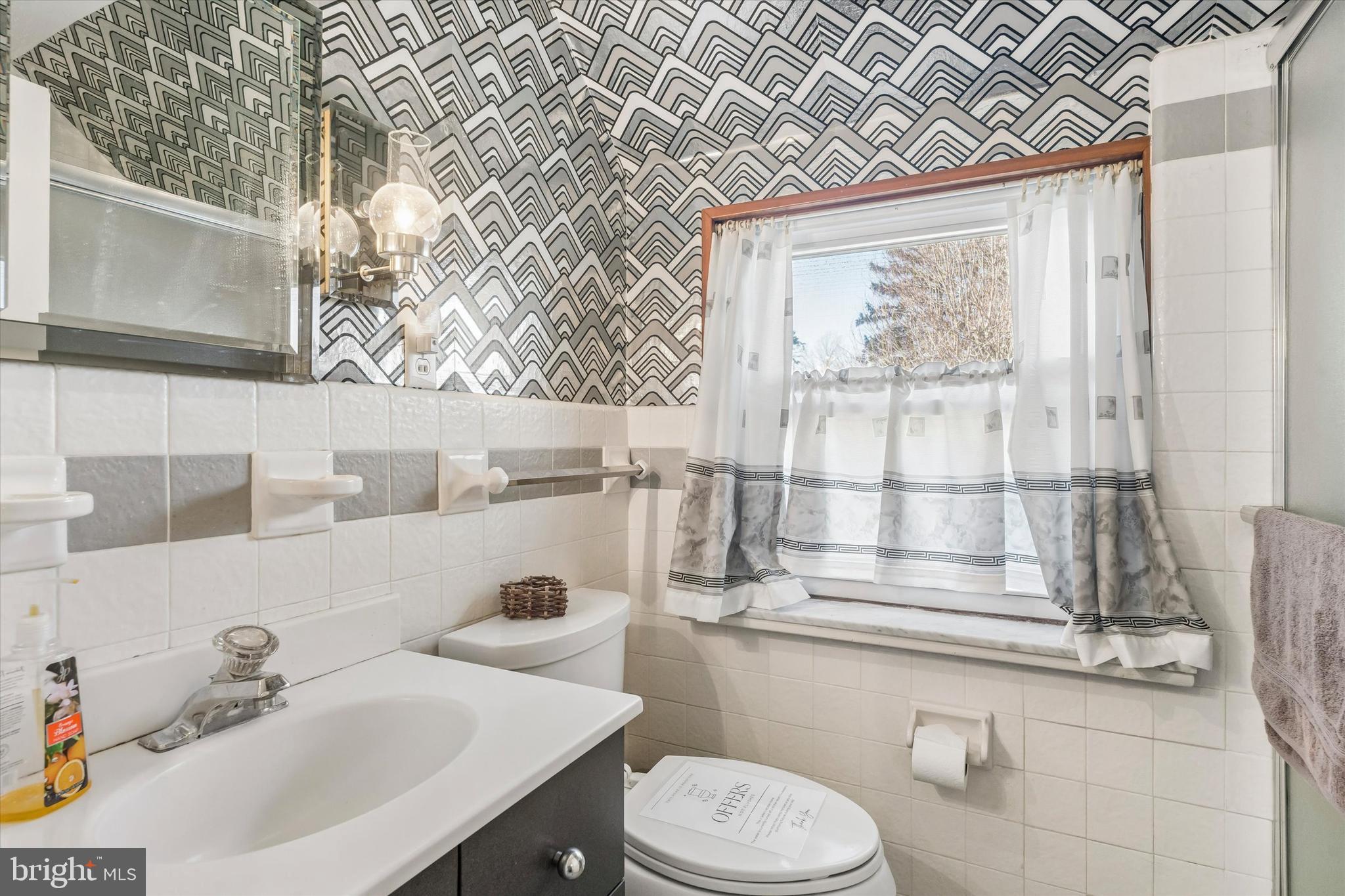 ROXBOROUGH - Residential