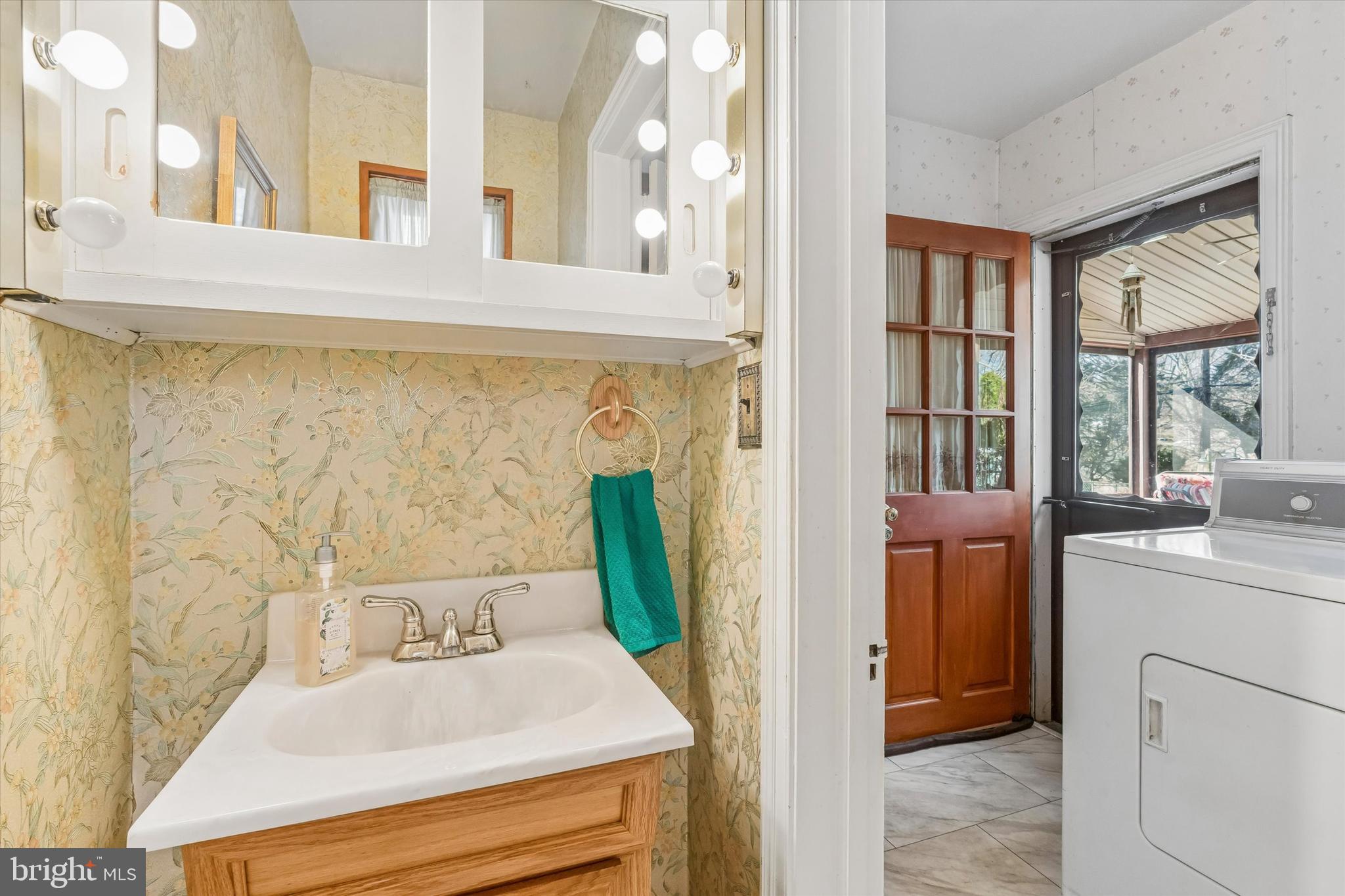 ROXBOROUGH - Residential