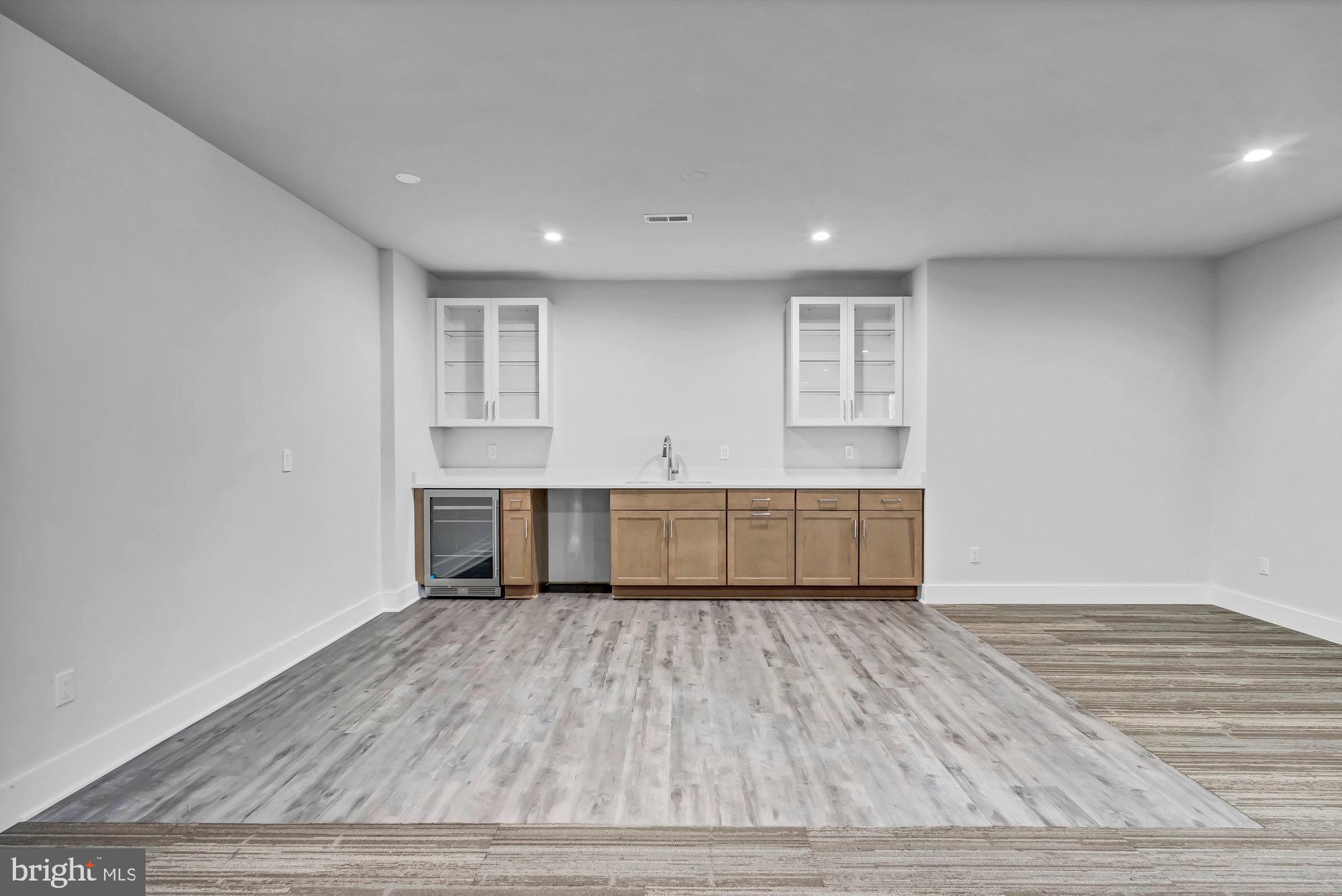 CINNAMON CREEK - Residential