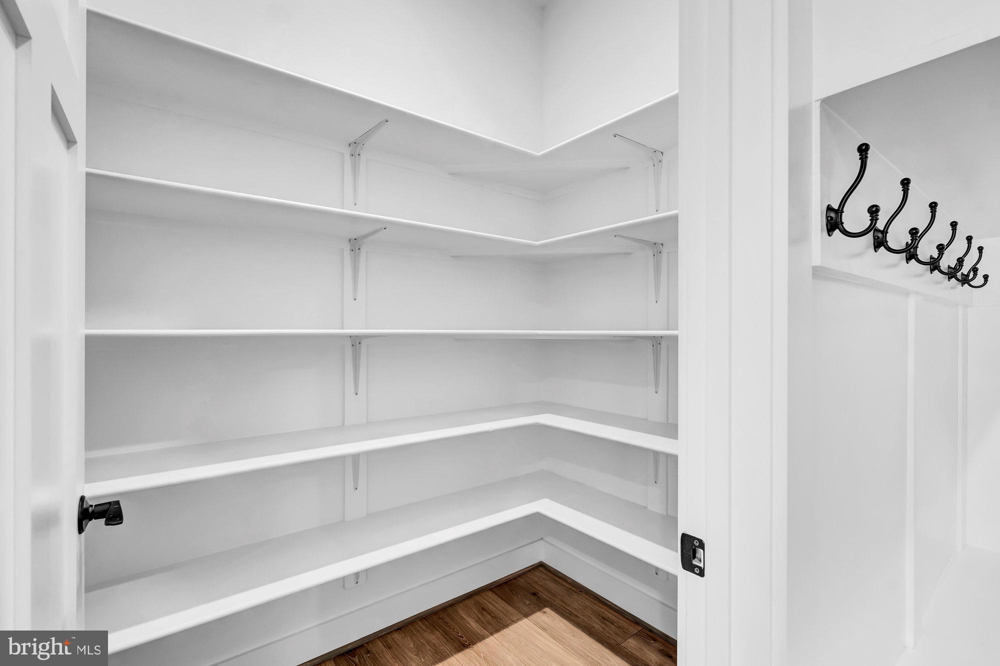 CINNAMON CREEK - Residential