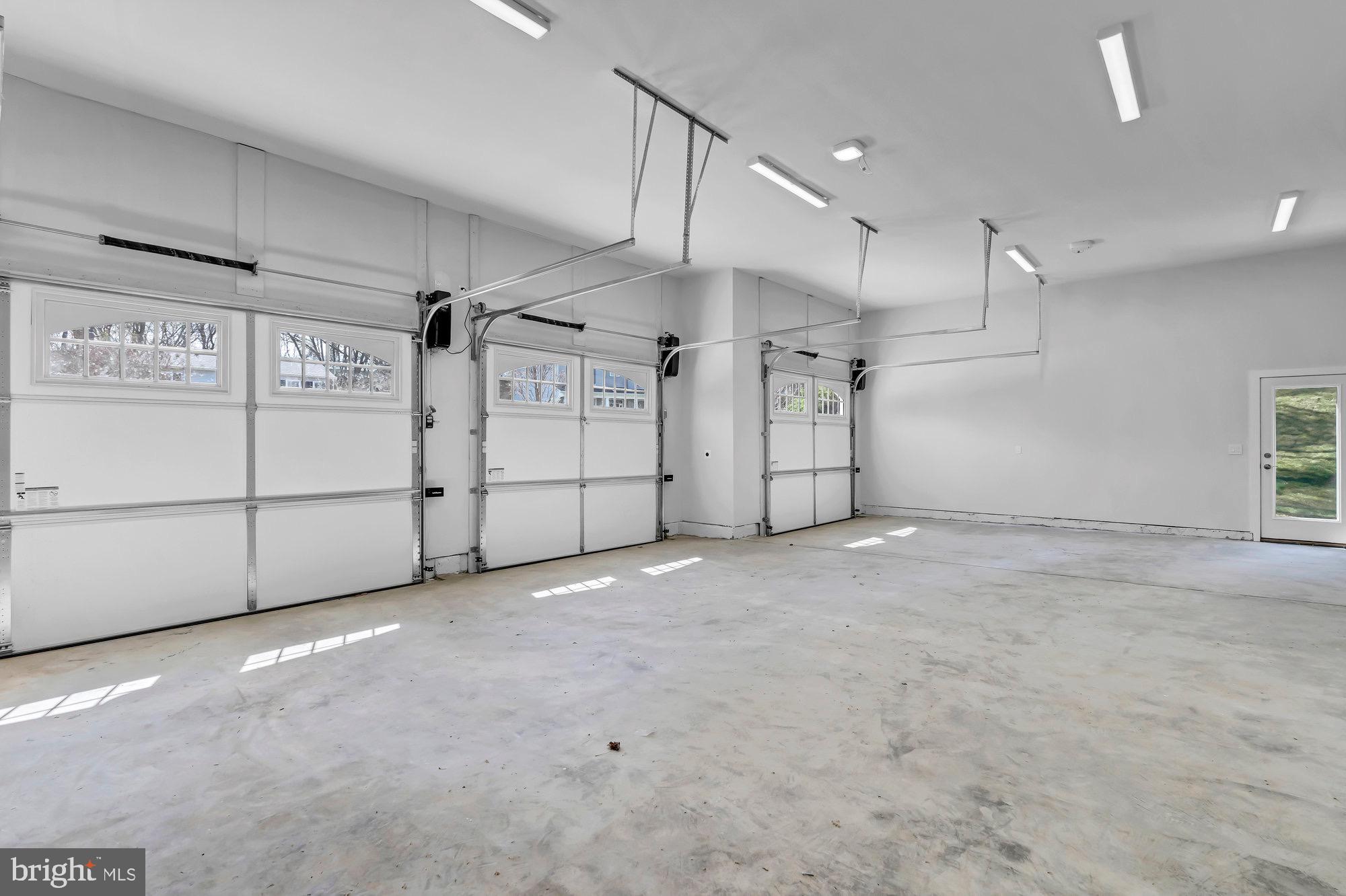 CINNAMON CREEK - Residential