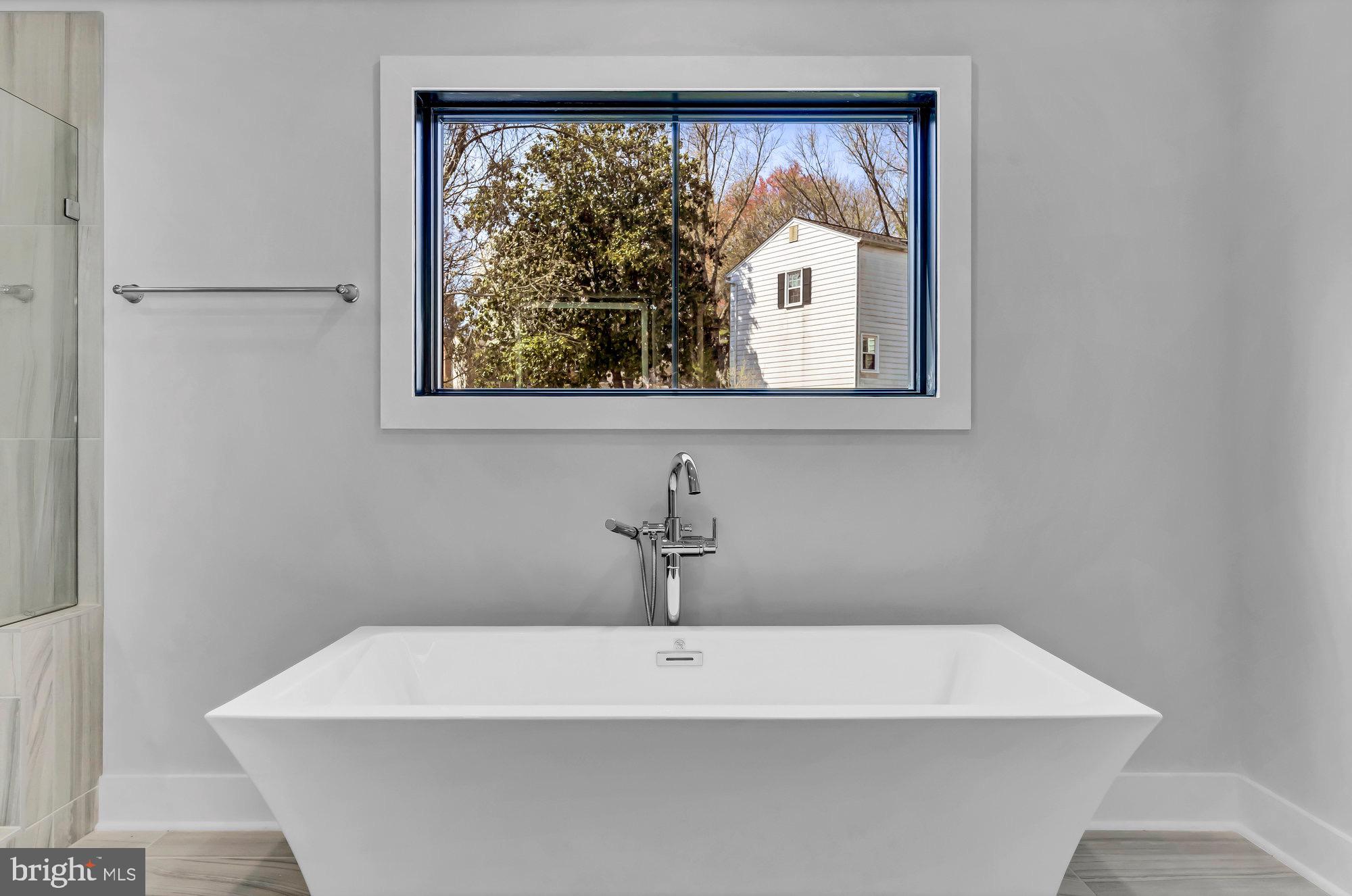 CINNAMON CREEK - Residential