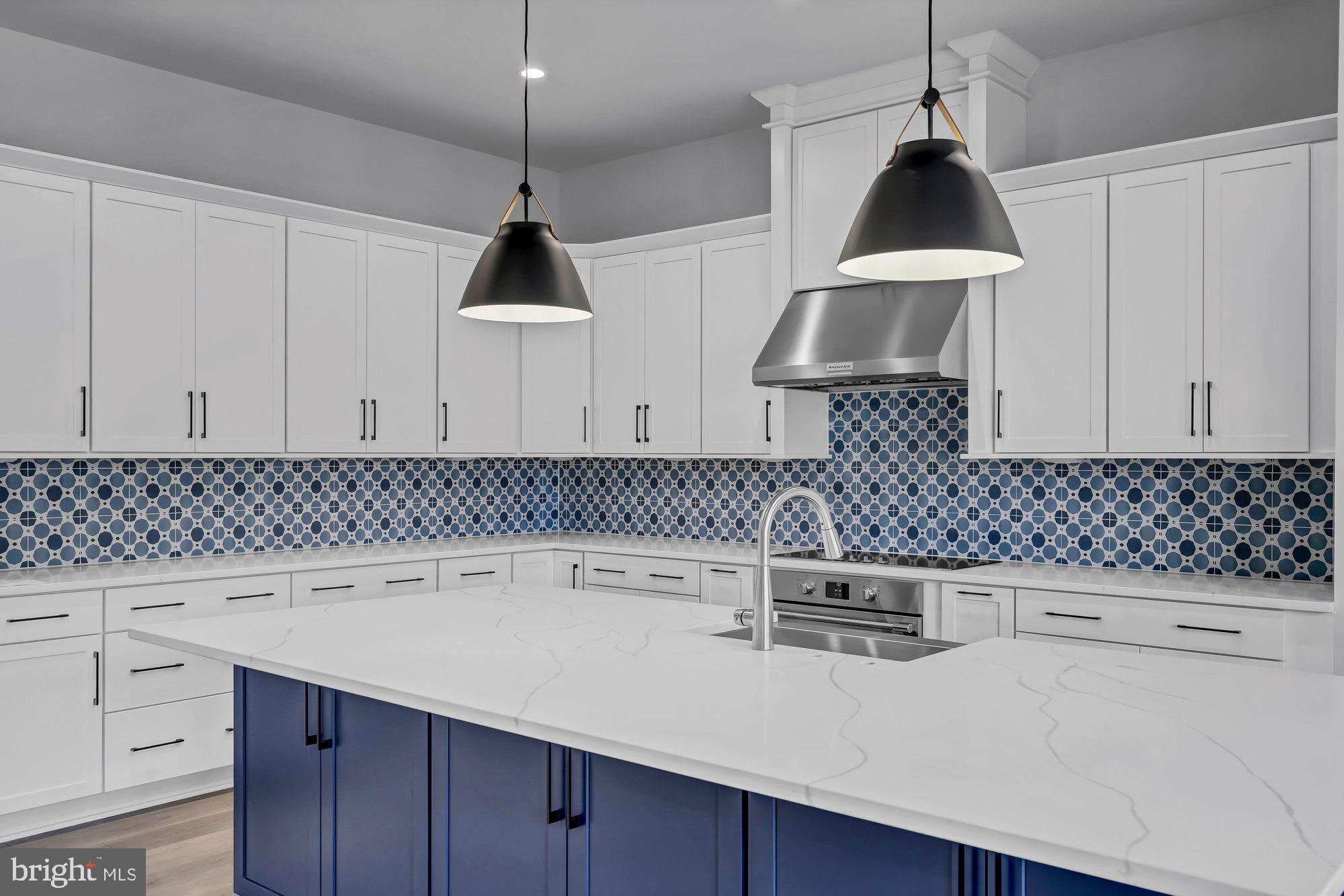 CINNAMON CREEK - Residential