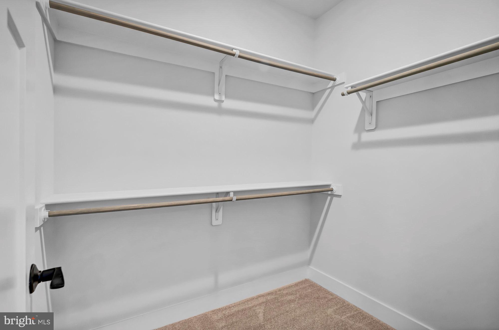 CINNAMON CREEK - Residential