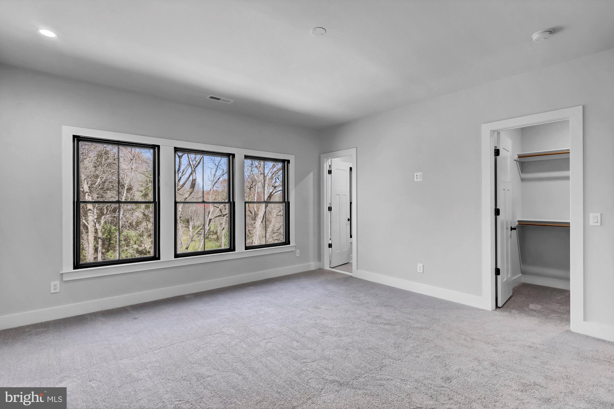 CINNAMON CREEK - Residential