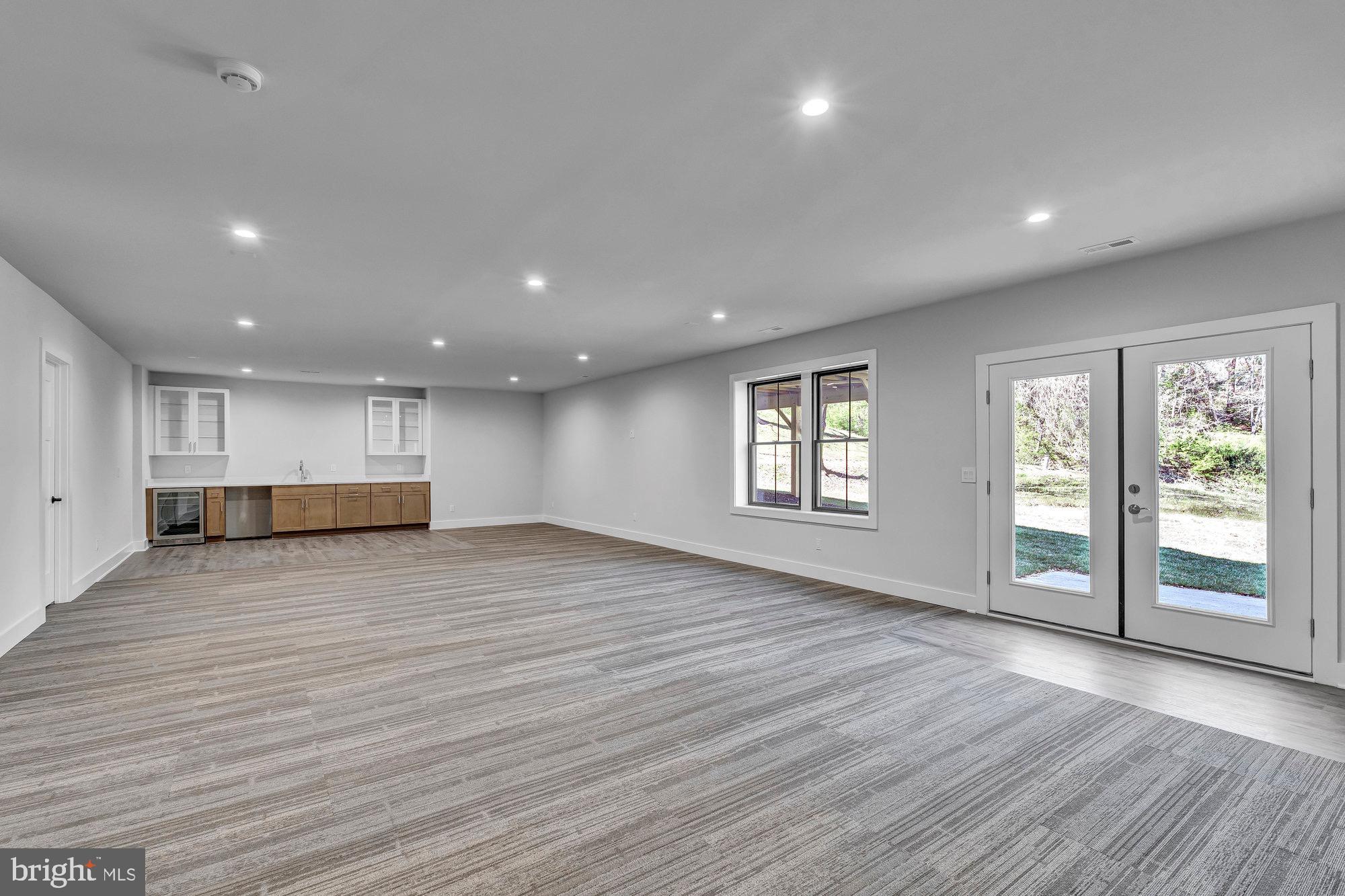 CINNAMON CREEK - Residential