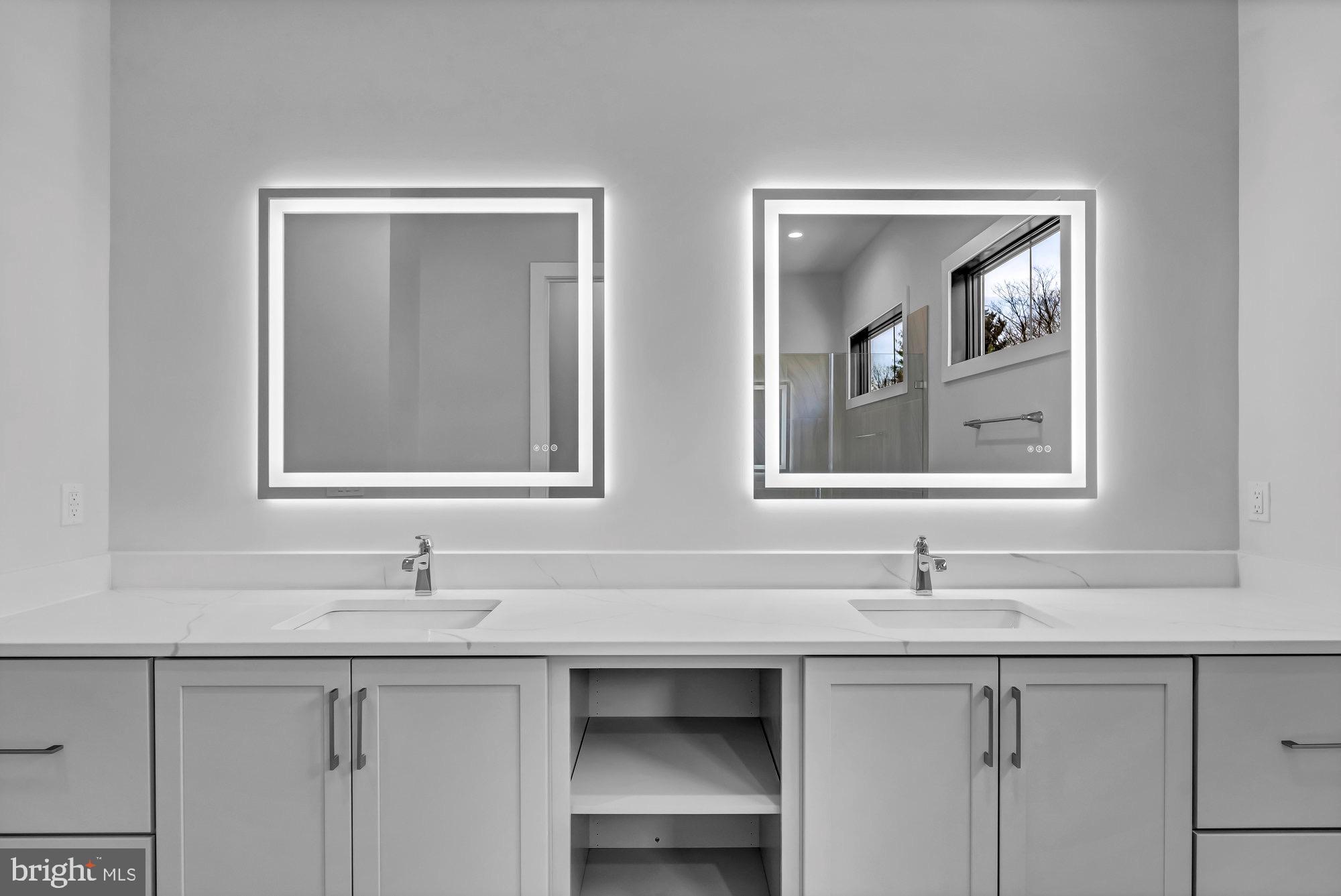 CINNAMON CREEK - Residential