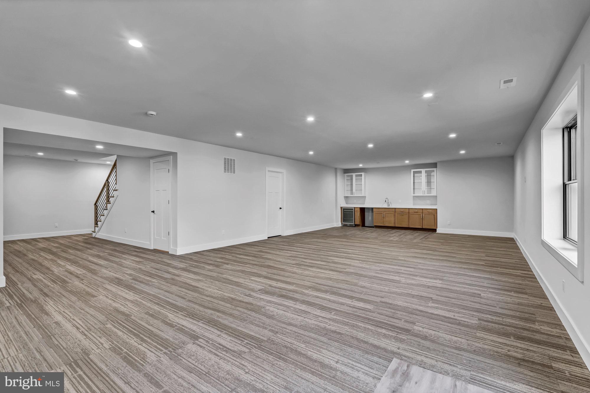 CINNAMON CREEK - Residential