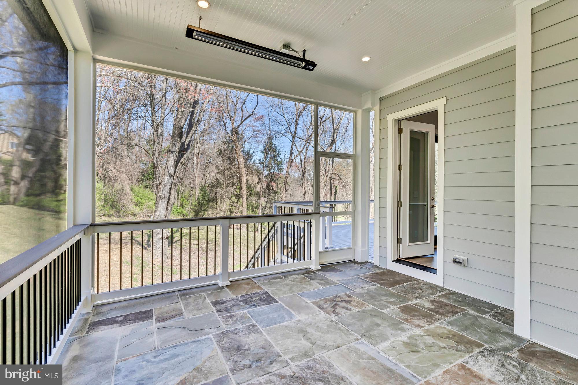 CINNAMON CREEK - Residential