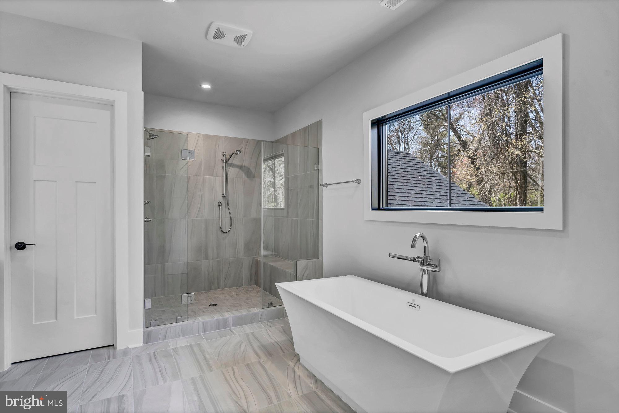 CINNAMON CREEK - Residential