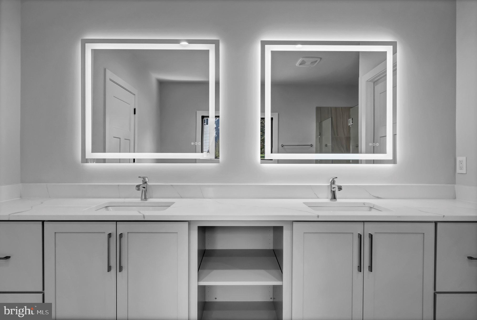 CINNAMON CREEK - Residential