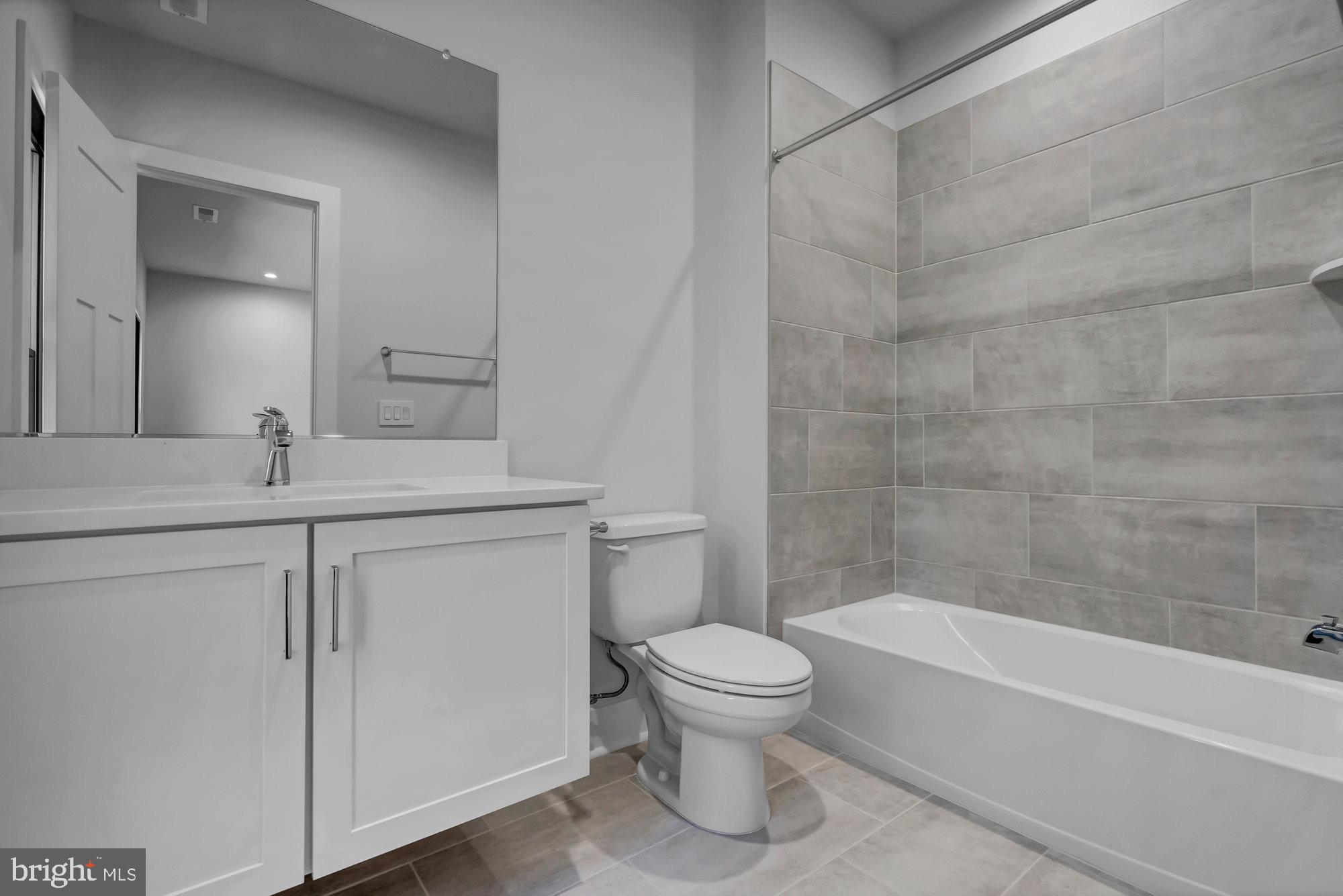 CINNAMON CREEK - Residential