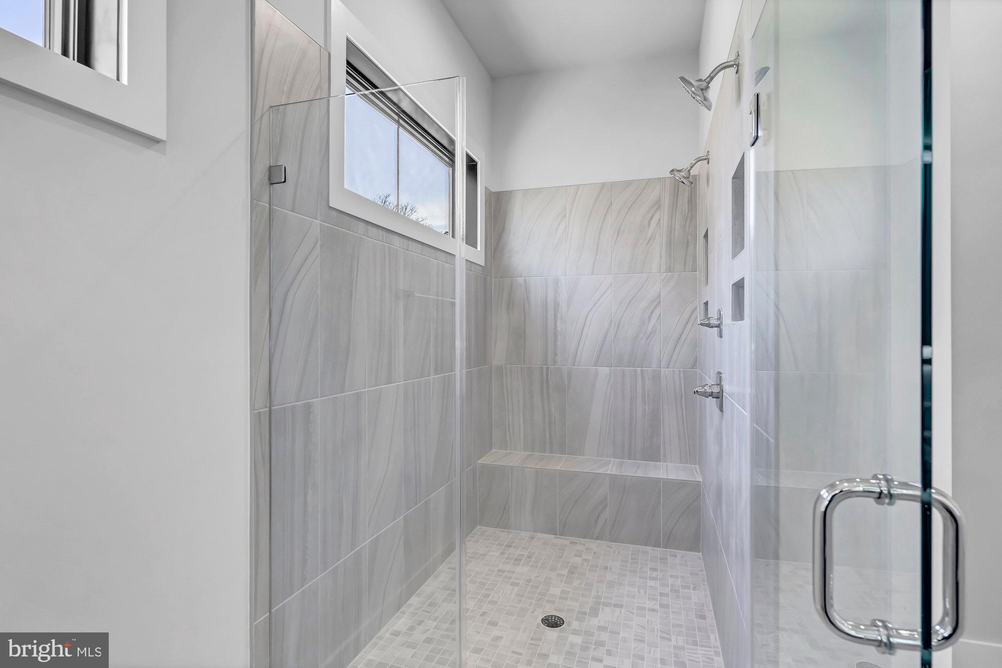 CINNAMON CREEK - Residential