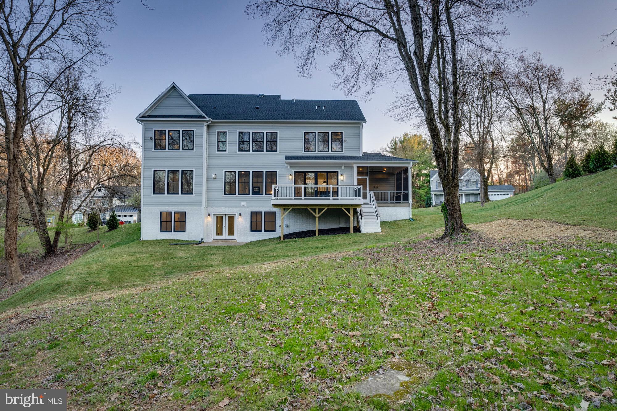 CINNAMON CREEK - Residential