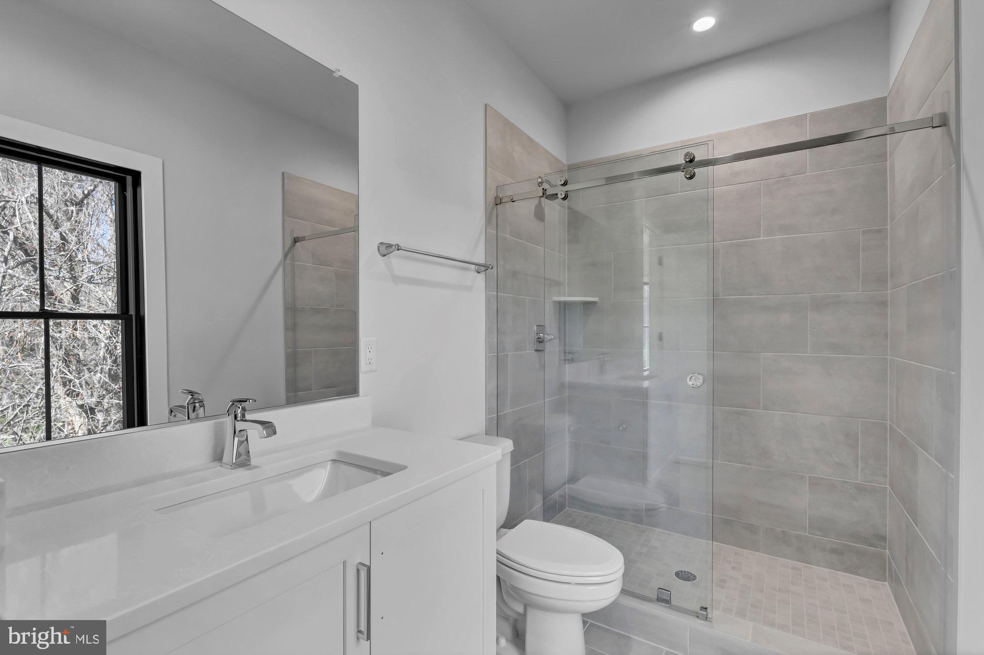 CINNAMON CREEK - Residential