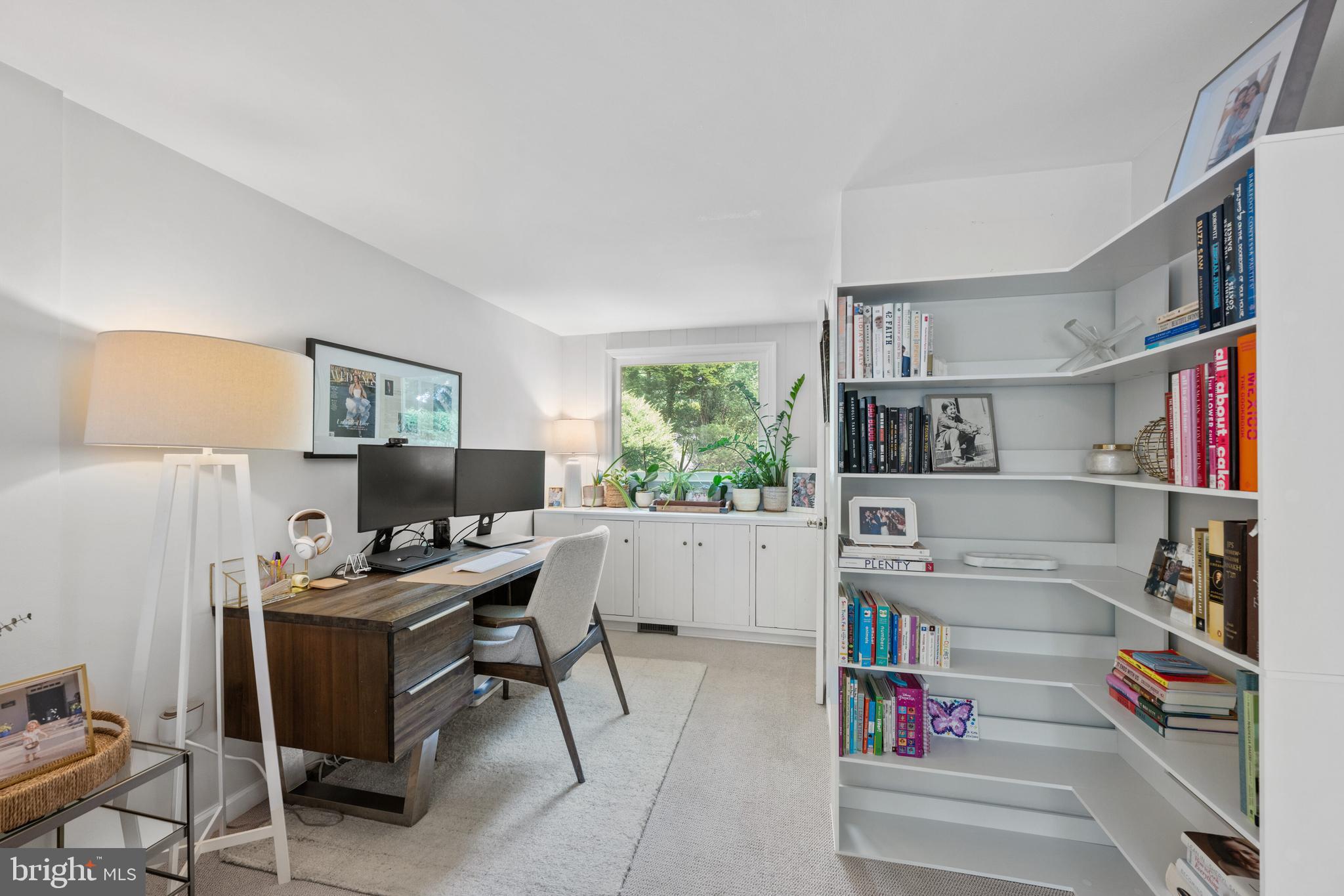 WOODACRES - Residential