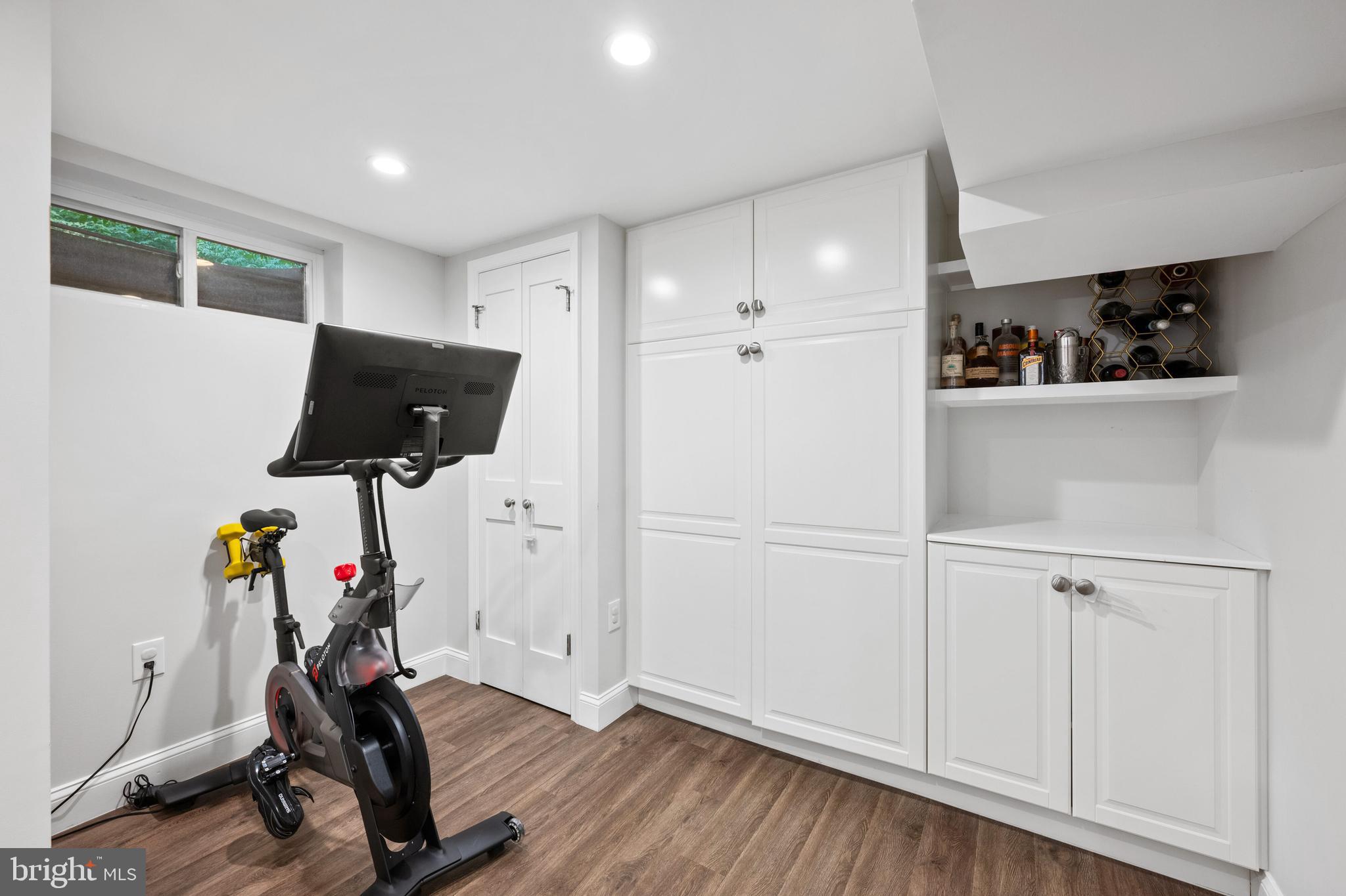 WOODACRES - Residential