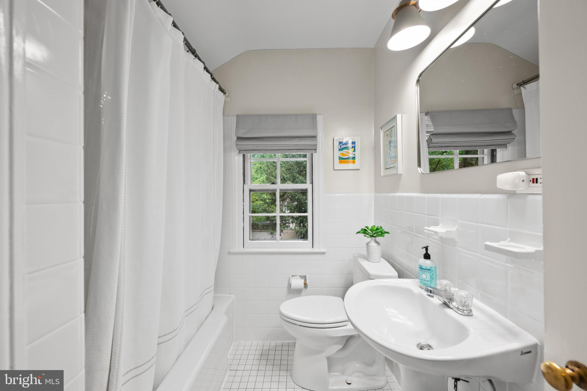 WOODACRES - Residential