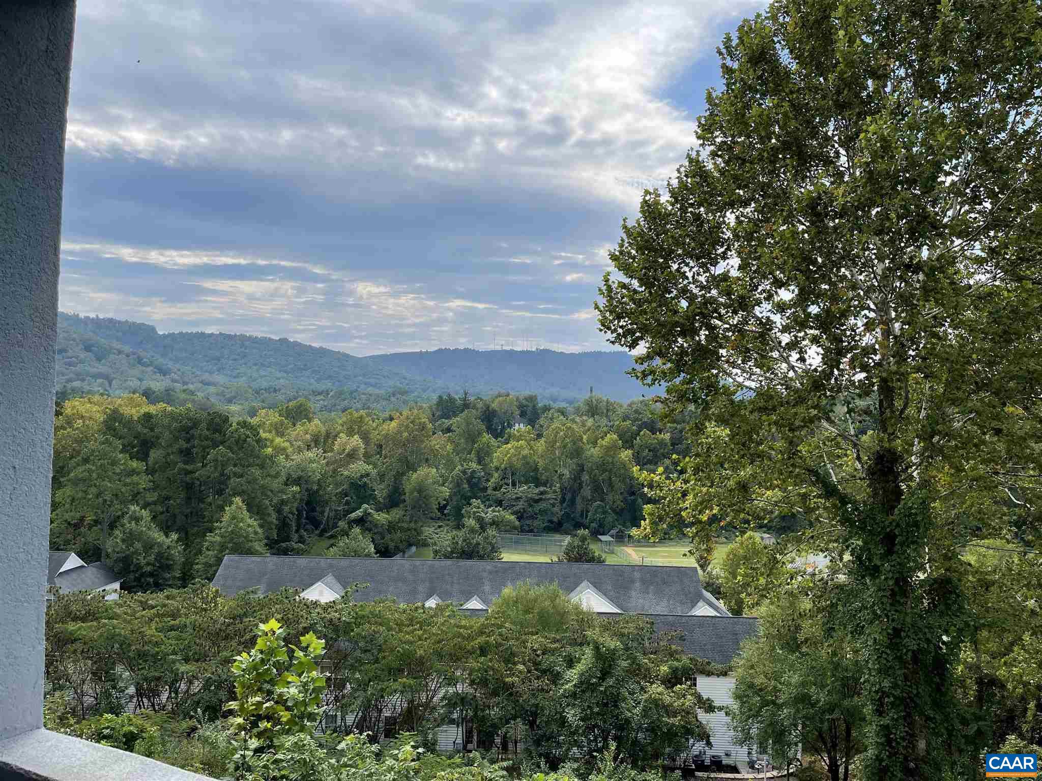 MONTICELLO OVERLOOK CONDOMINIUMS - Residential Lease