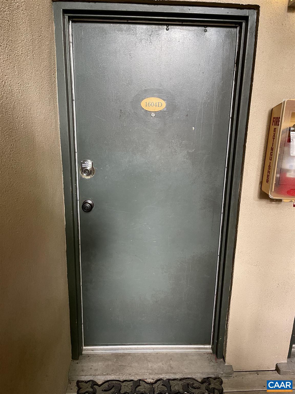 MONTICELLO OVERLOOK CONDOMINIUMS - Residential Lease