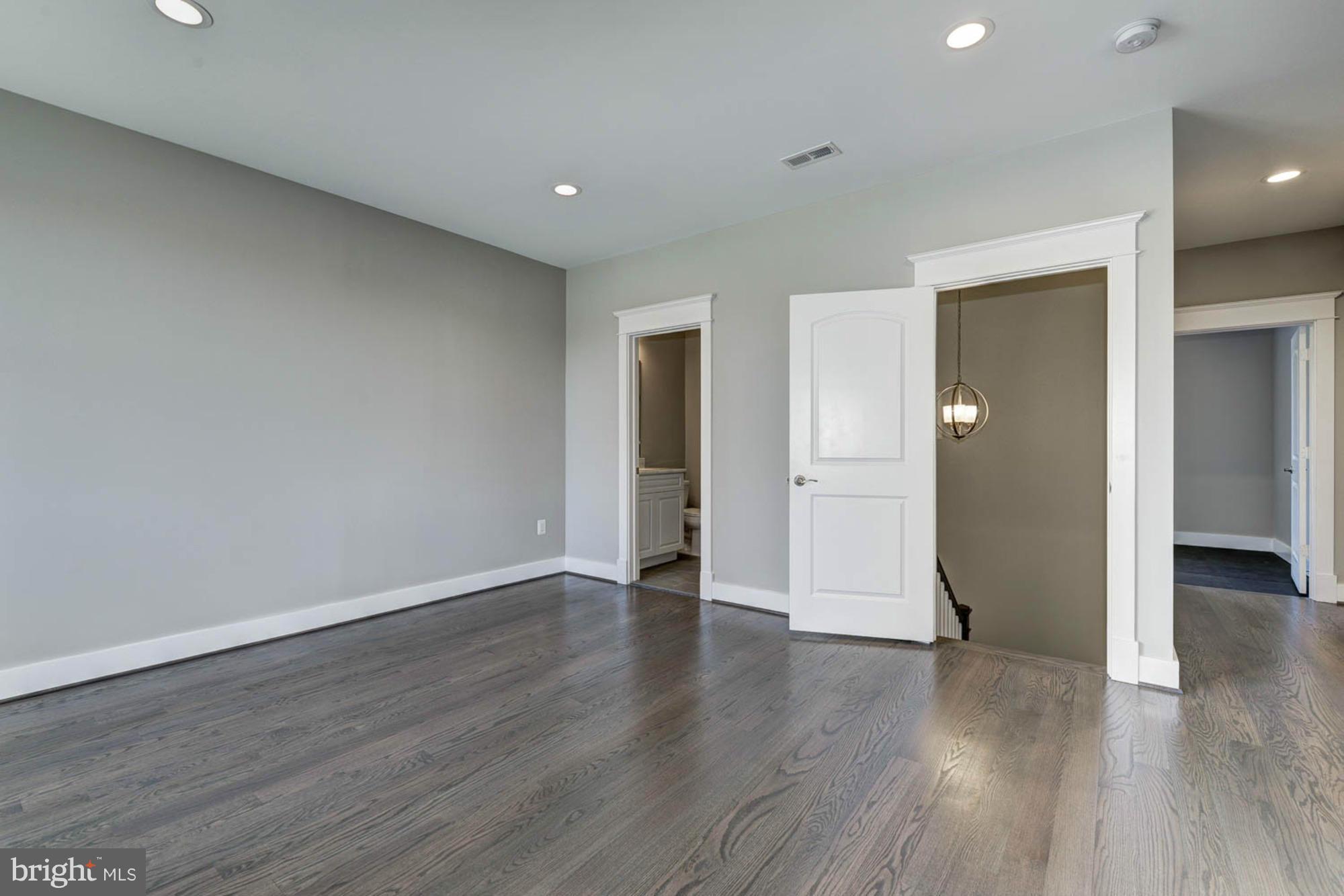 LAUDERDALE - Residential