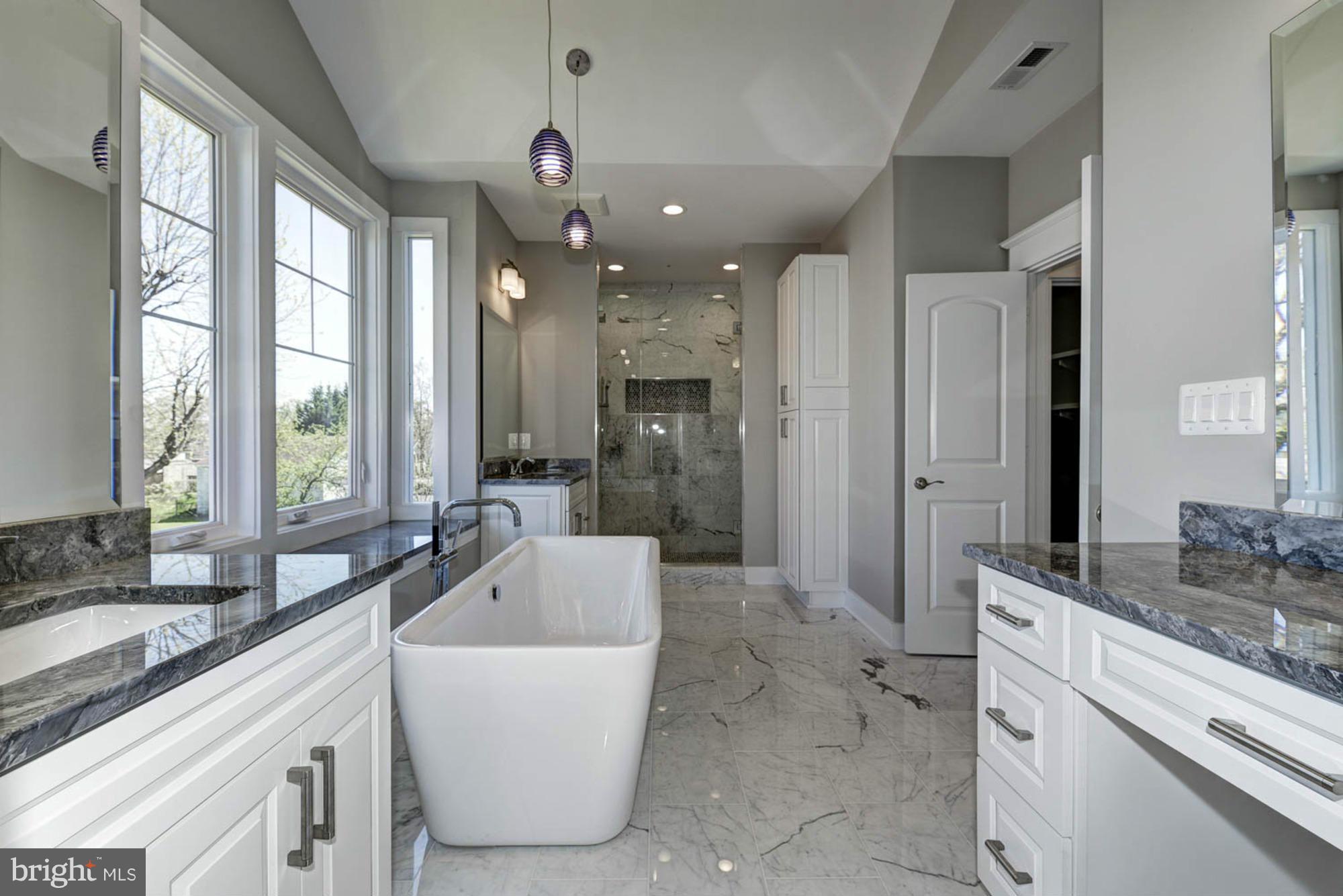 LAUDERDALE - Residential