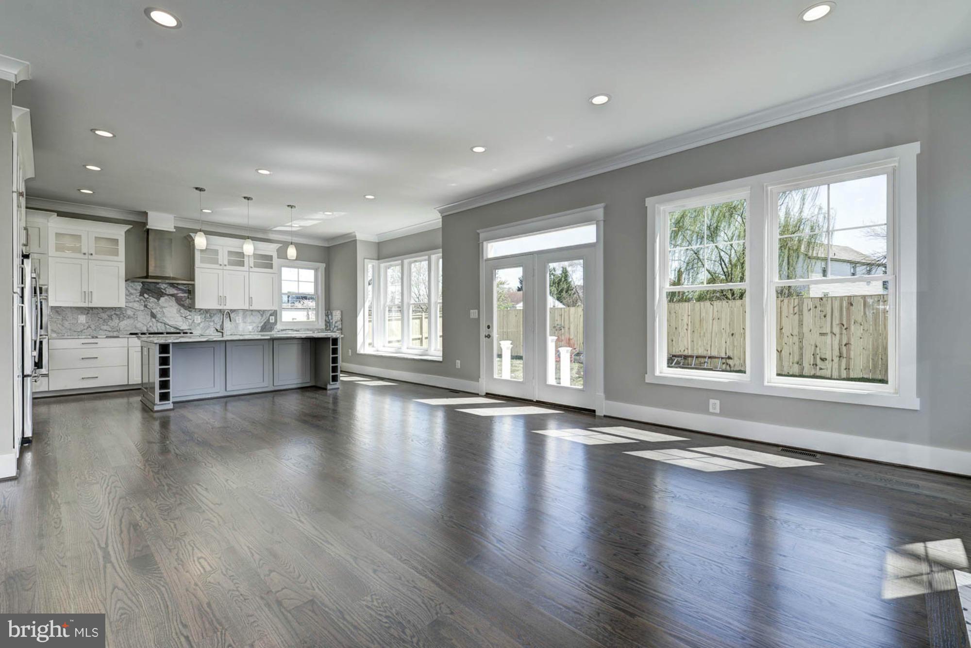 LAUDERDALE - Residential