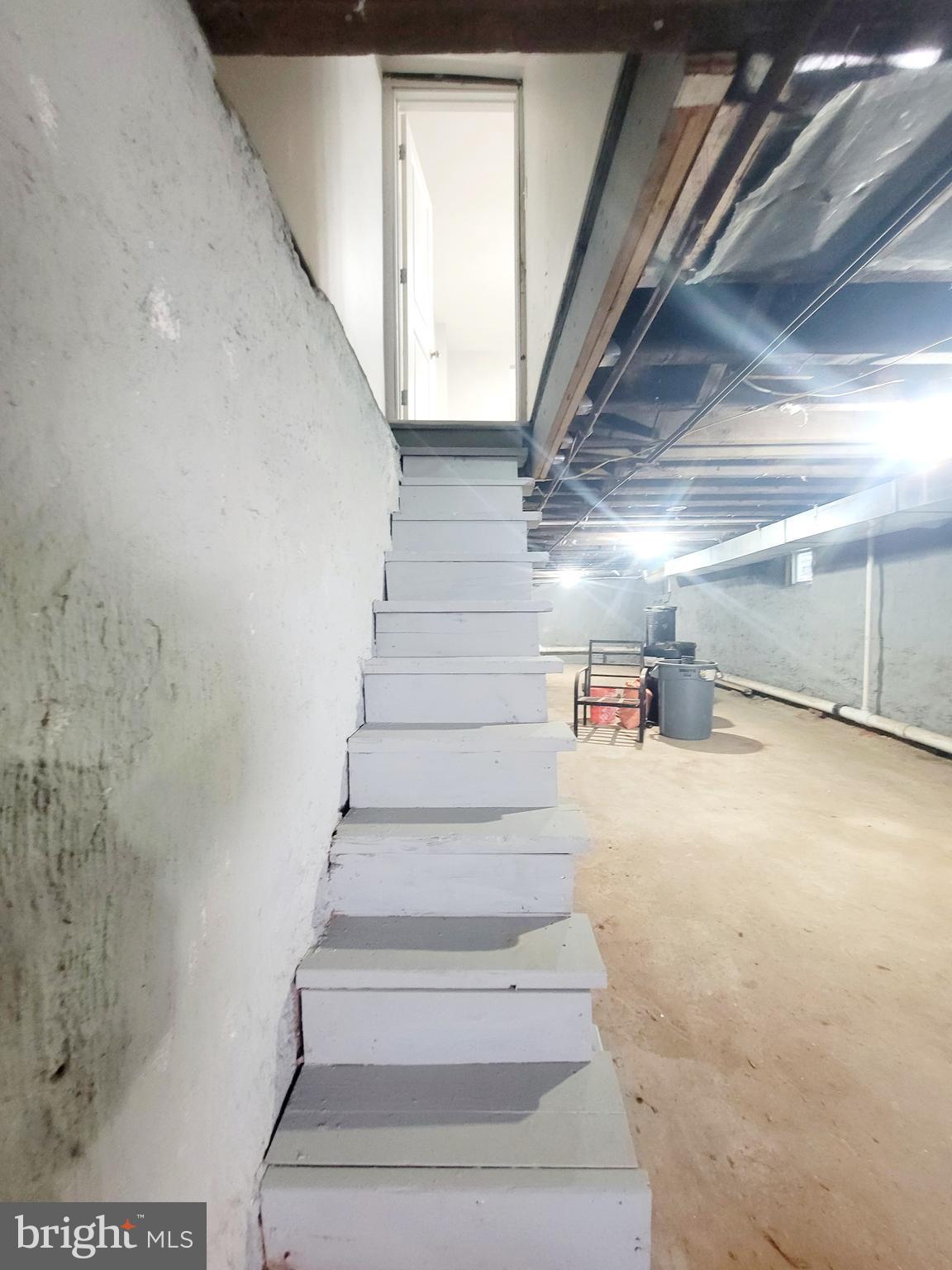 HUNTING PARK - Residential Lease