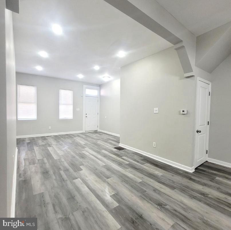 HUNTING PARK - Residential Lease