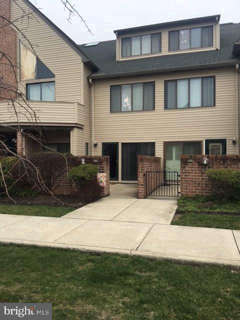1304 CHERRINGTON DRIVE