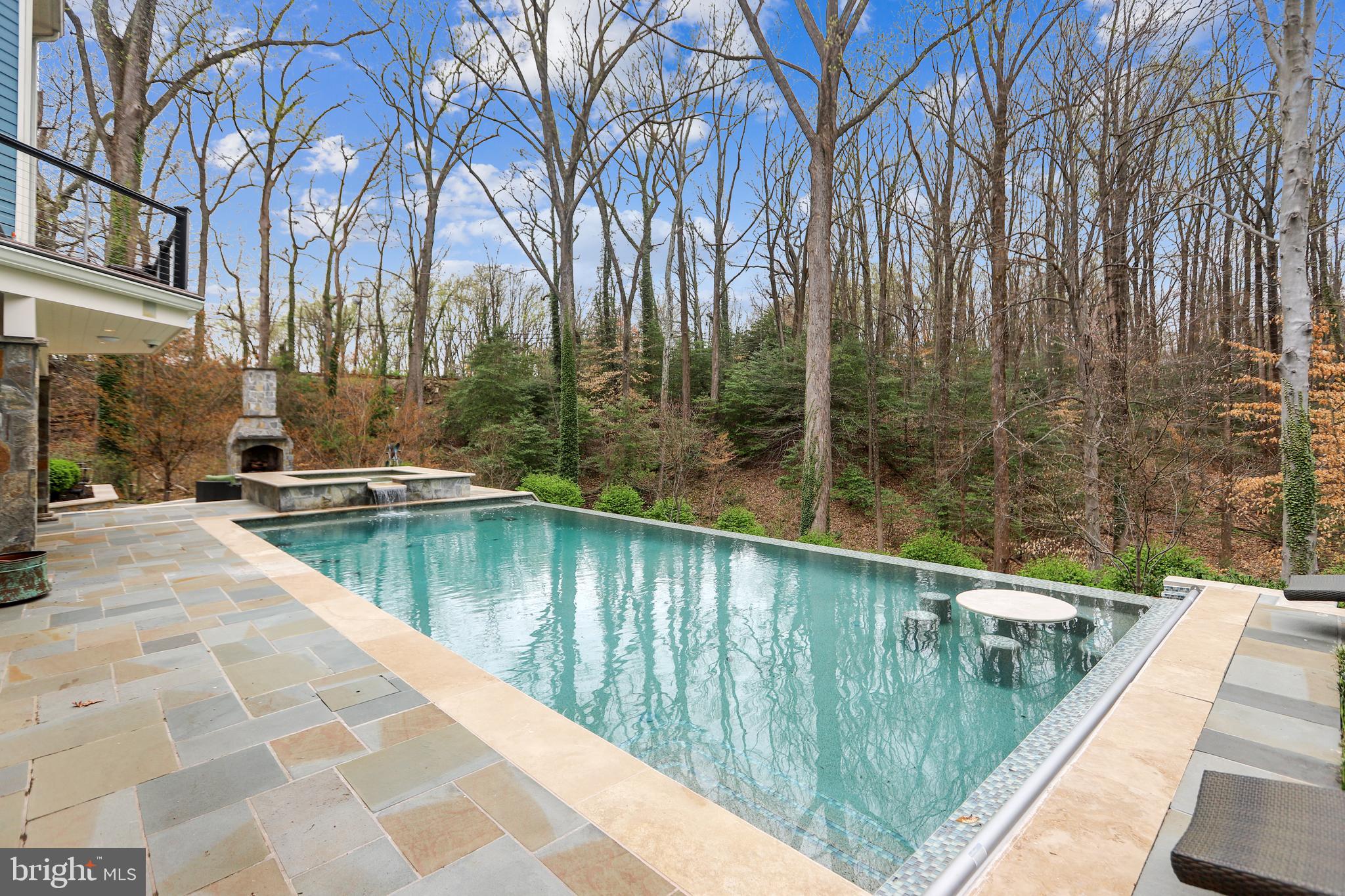 WYATTS HILL - Residential