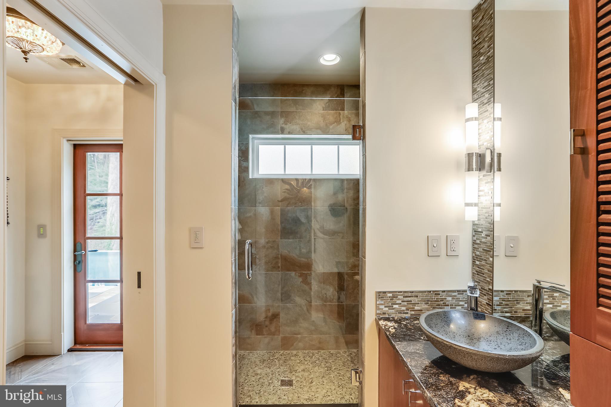 WYATTS HILL - Residential