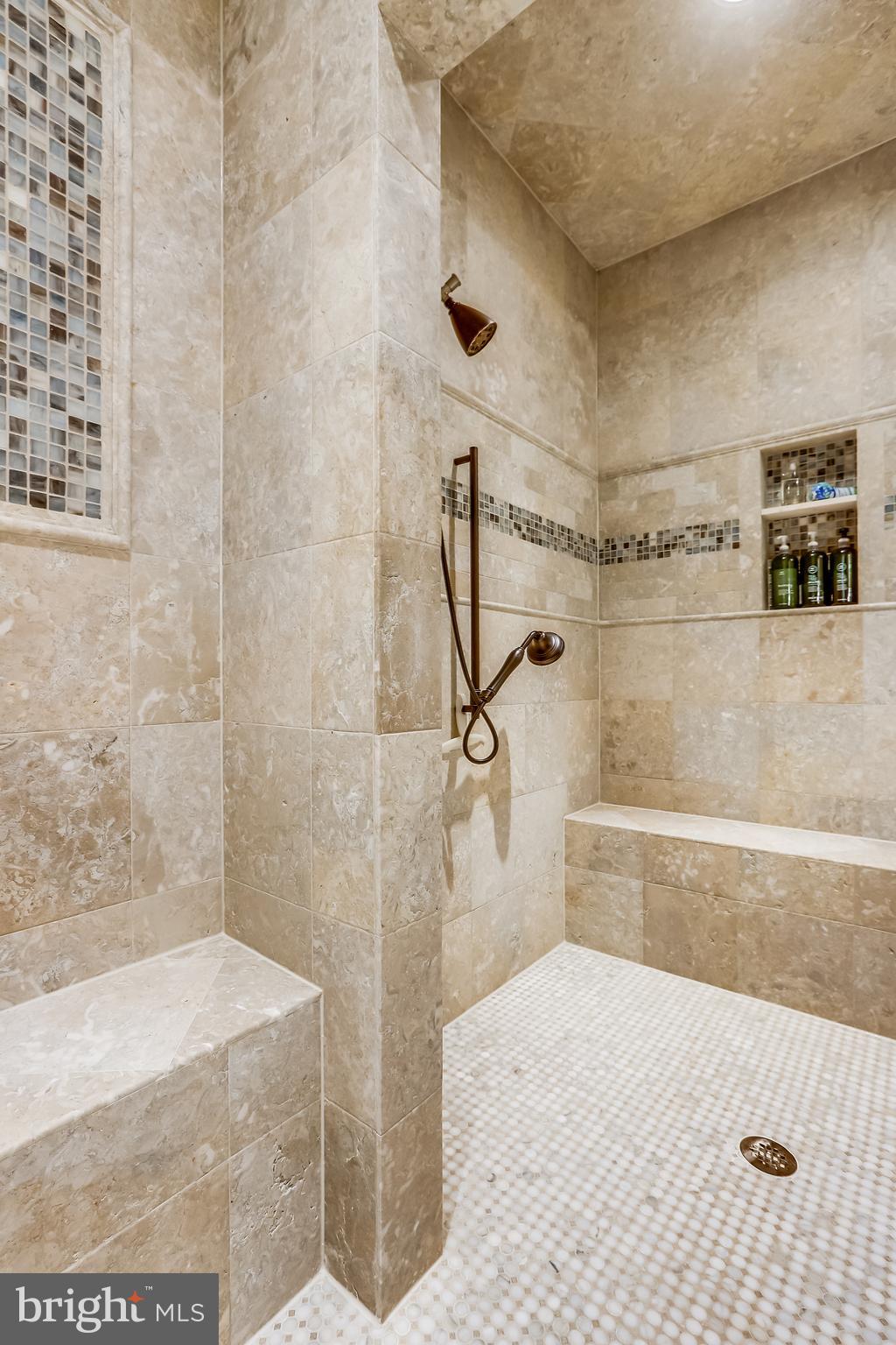 WYATTS HILL - Residential