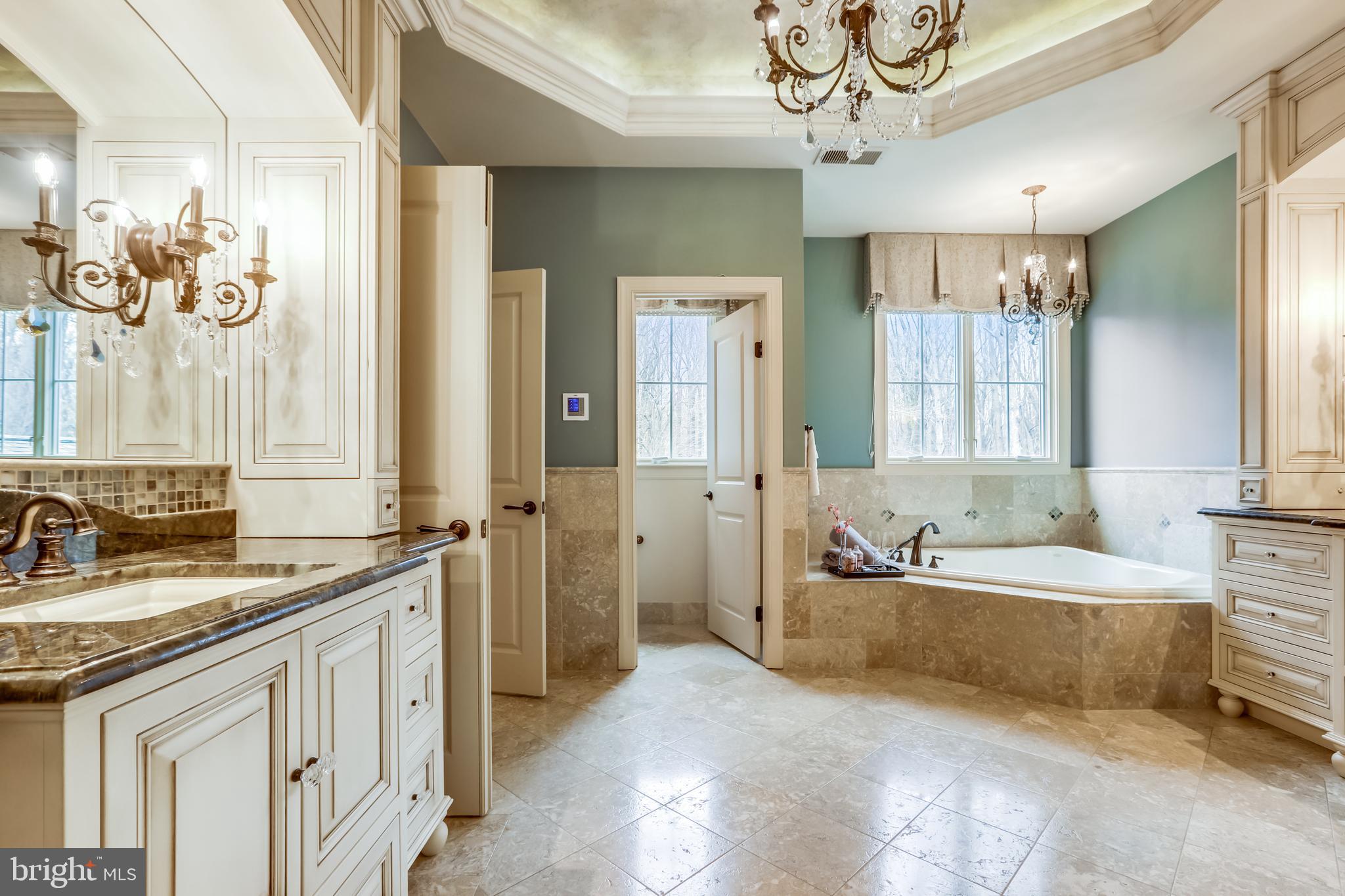 WYATTS HILL - Residential