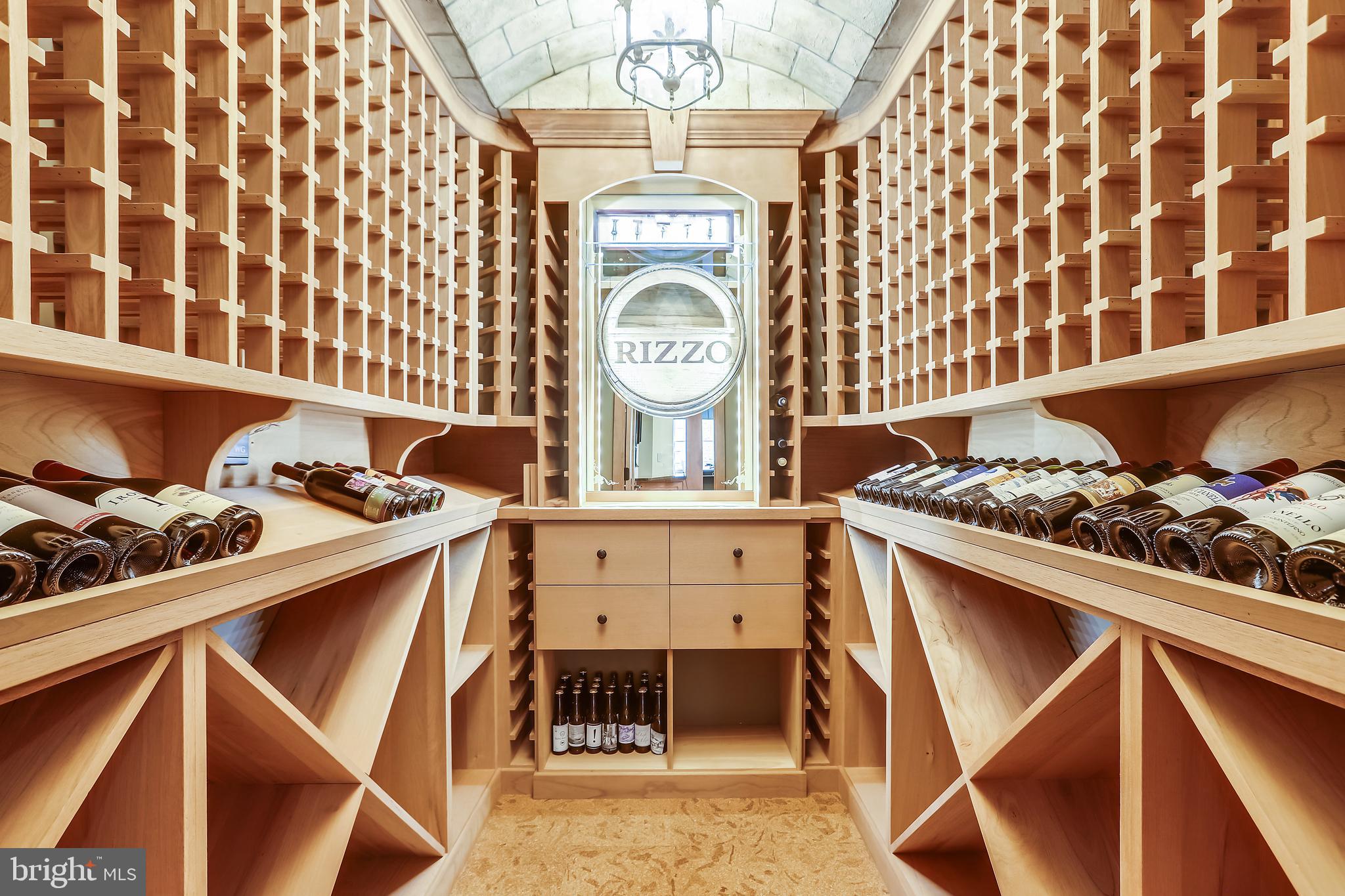 WYATTS HILL - Residential