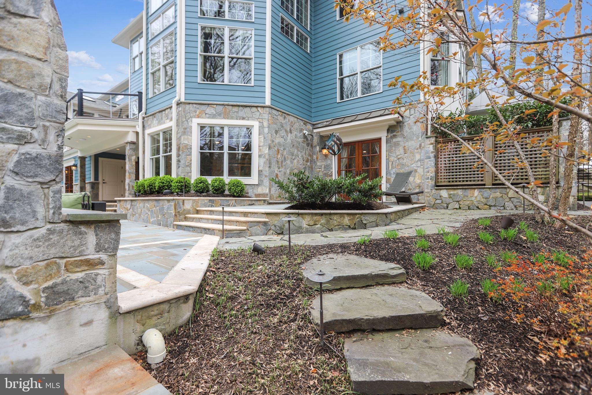 WYATTS HILL - Residential