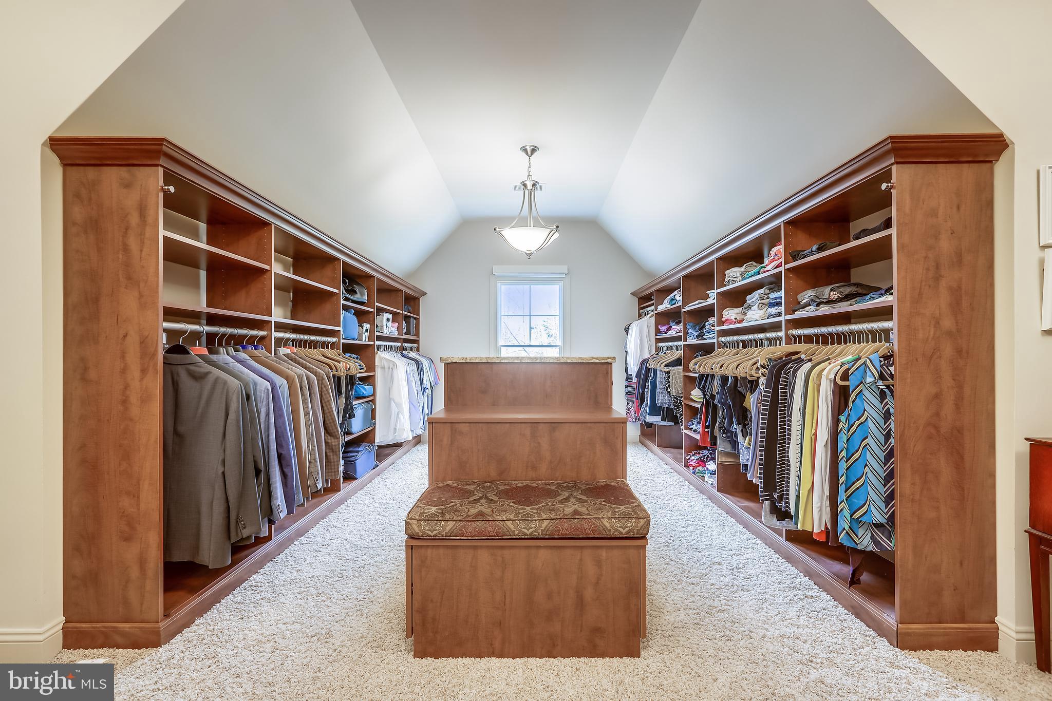 WYATTS HILL - Residential