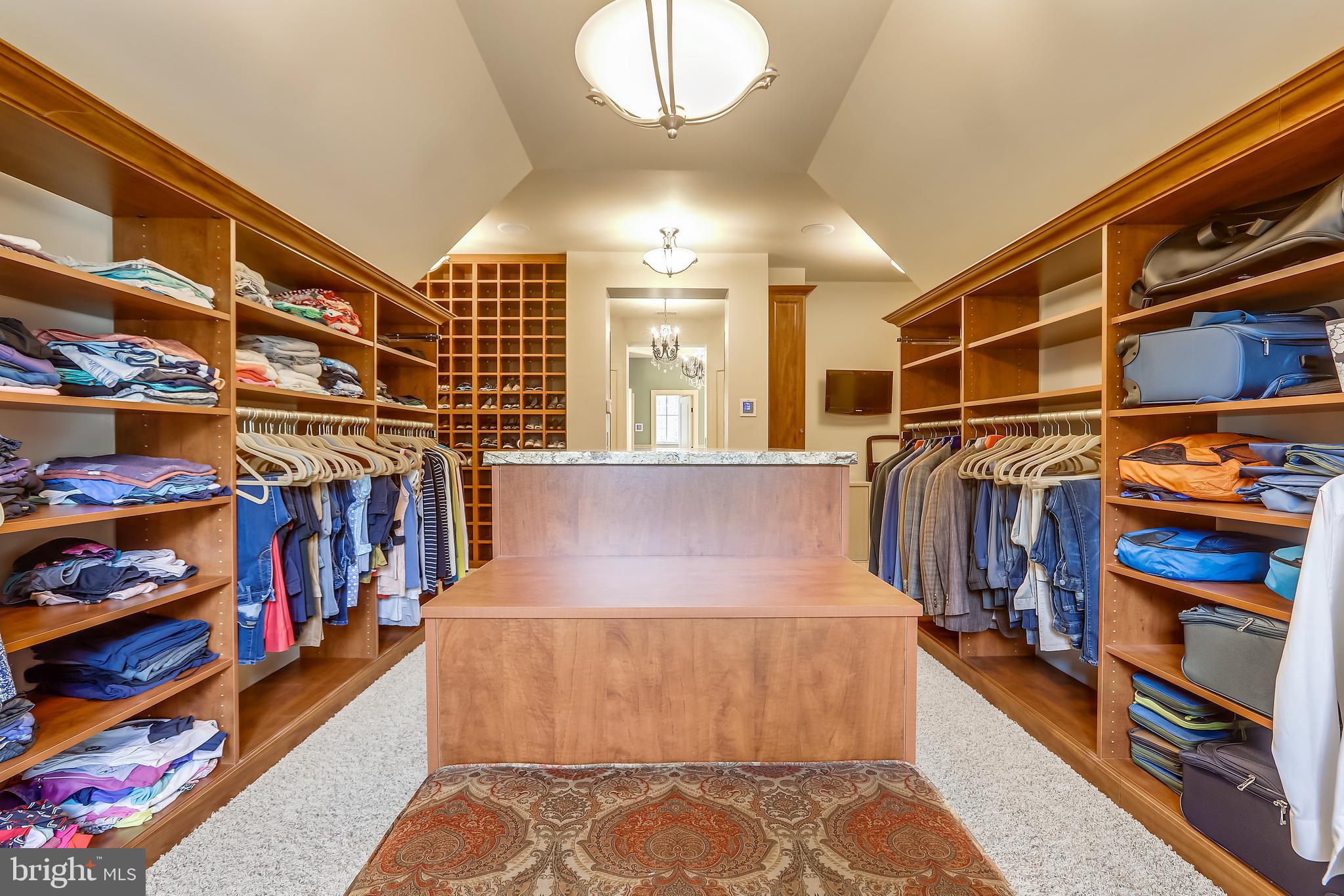 WYATTS HILL - Residential