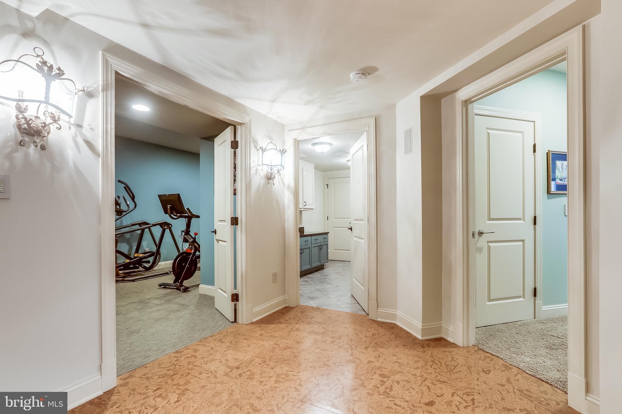 WYATTS HILL - Residential