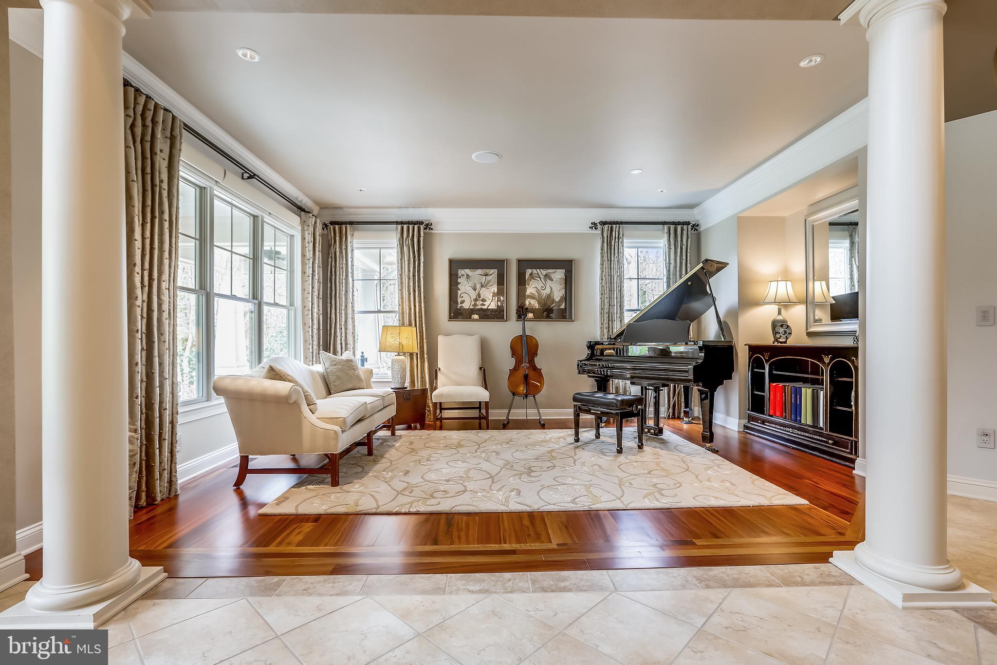 WYATTS HILL - Residential